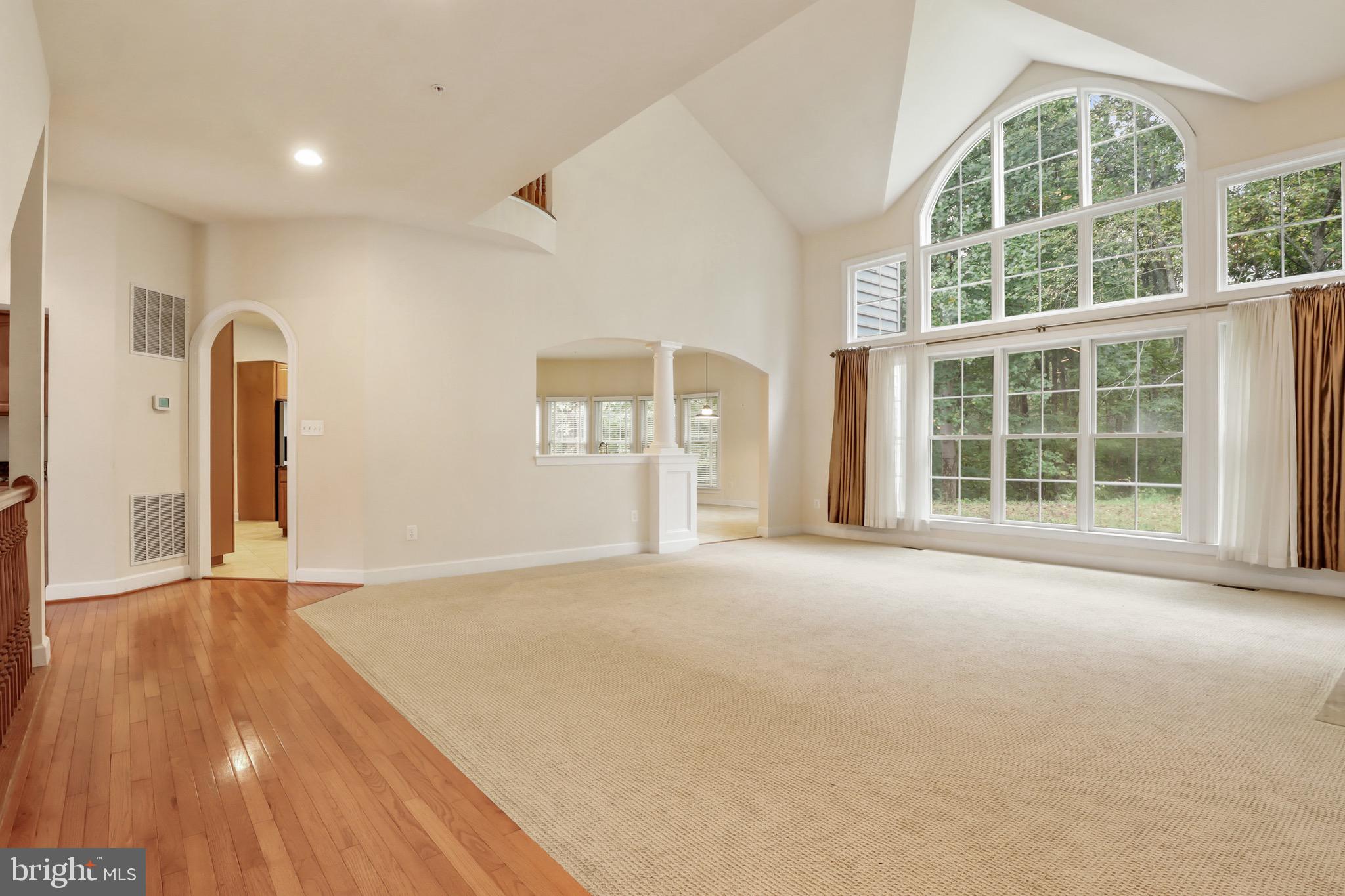 Real estate listing preview #13