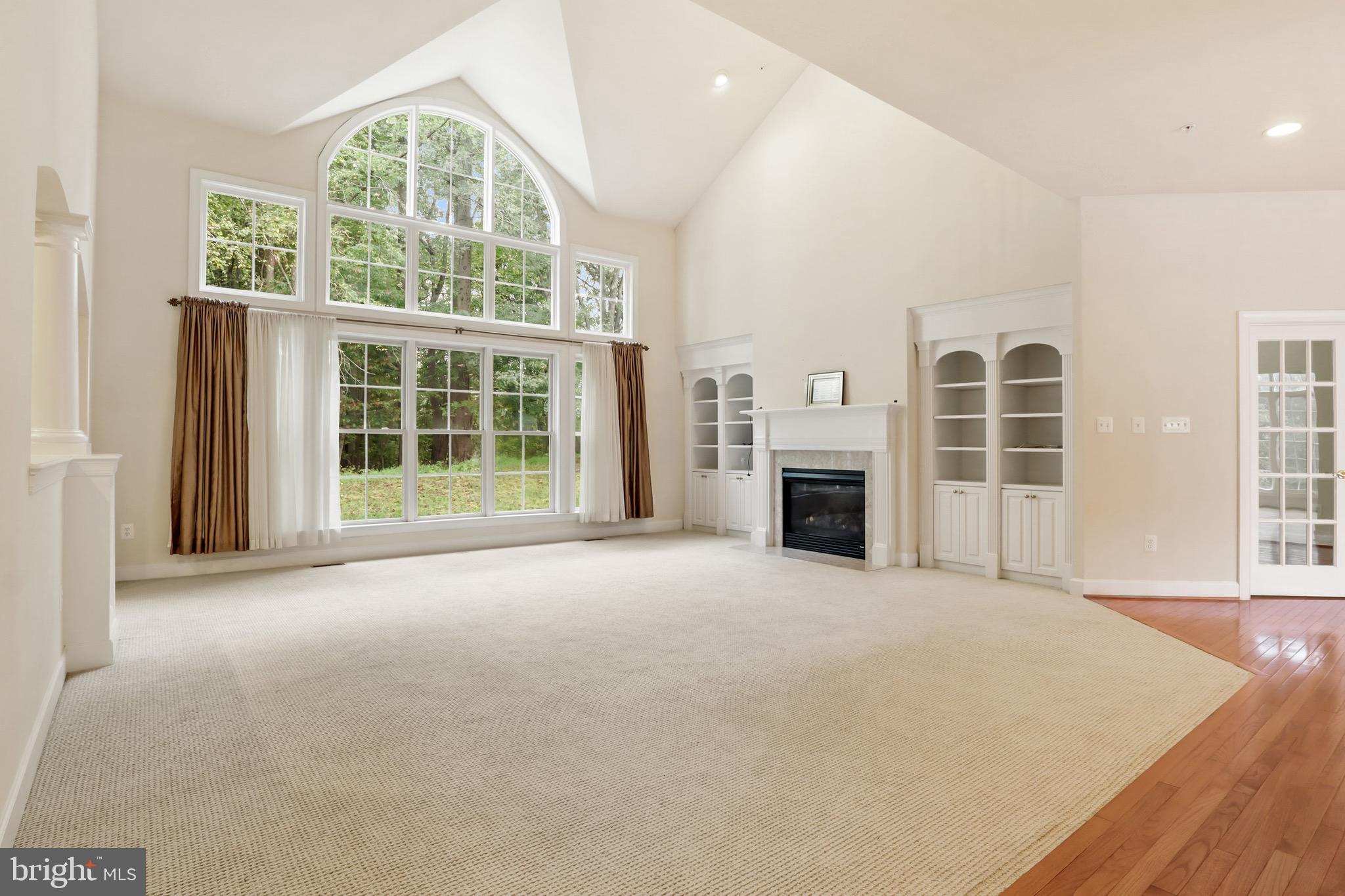 Real estate listing preview #14