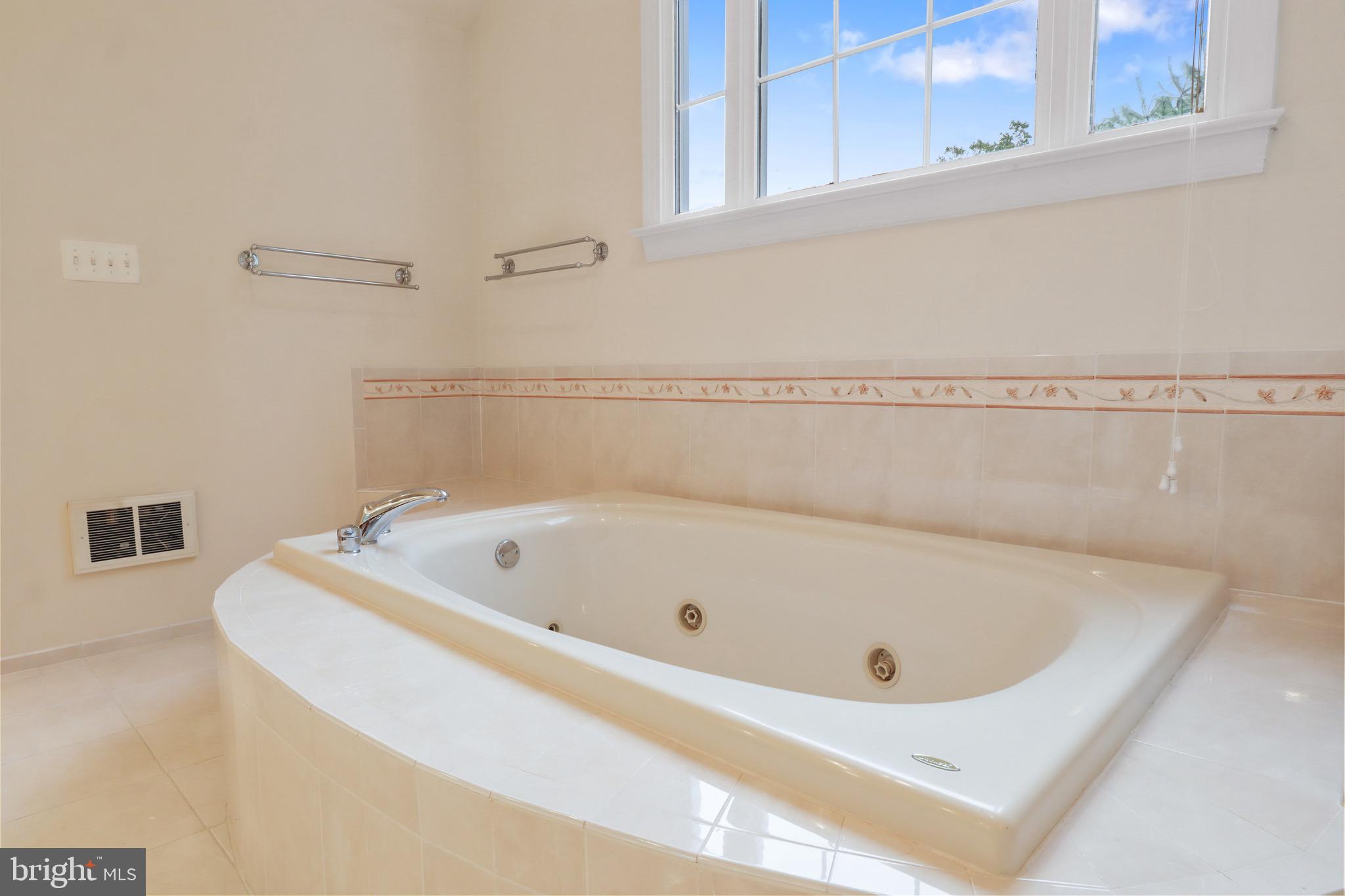 Real estate listing preview #50