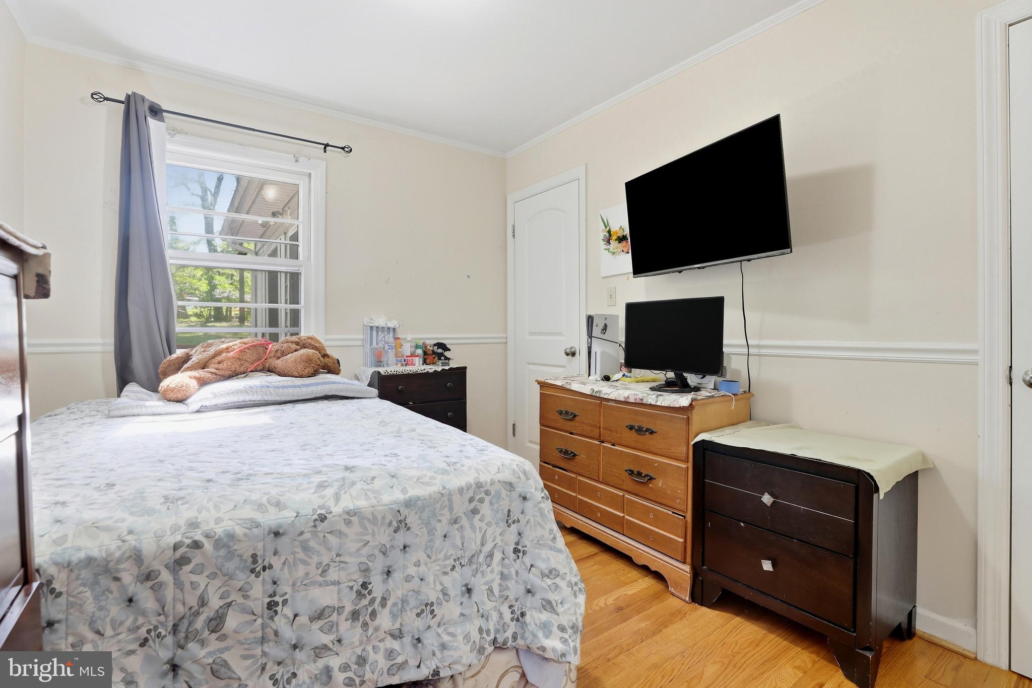 Real estate listing preview #16