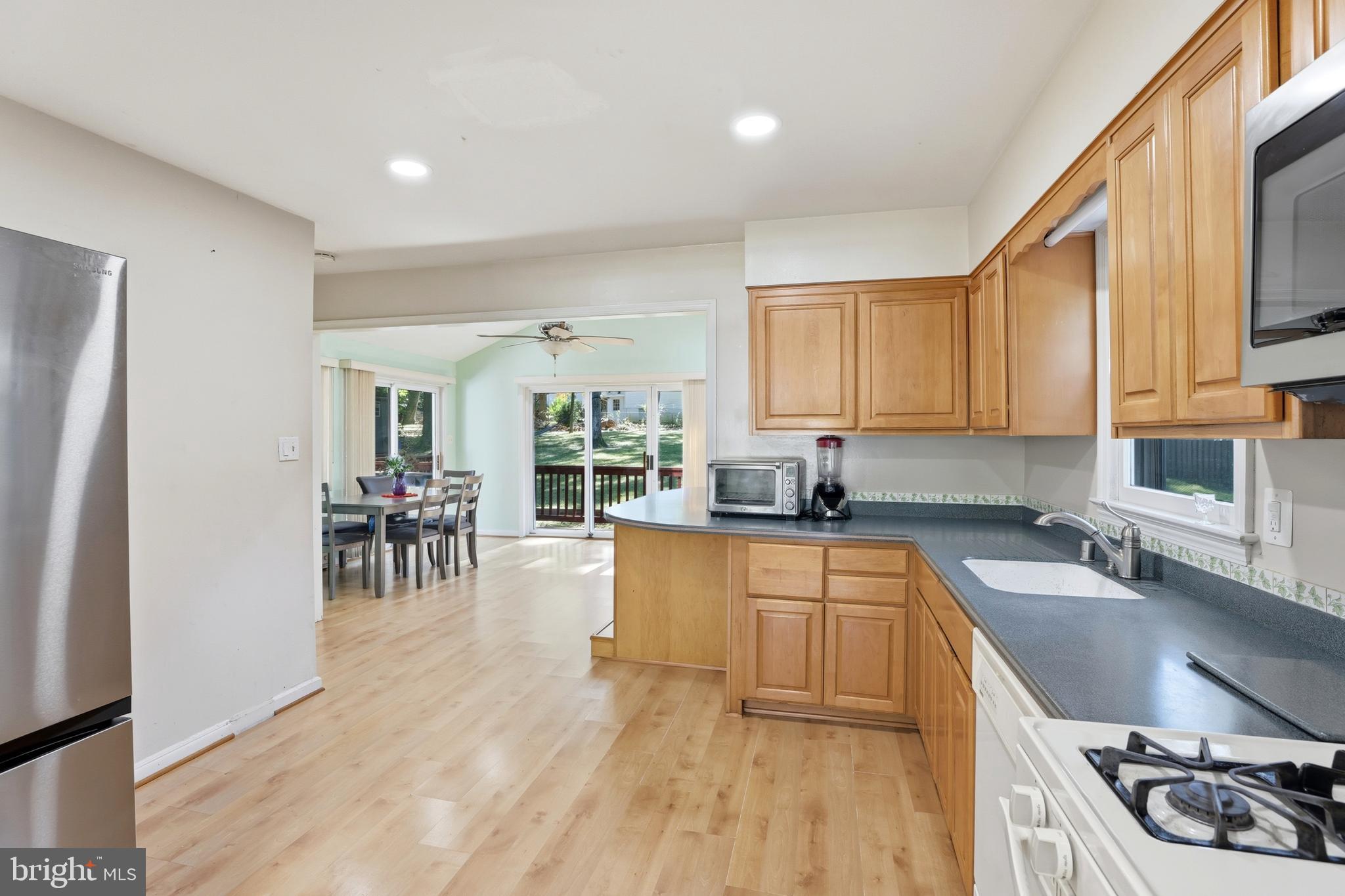 Real estate listing preview #9