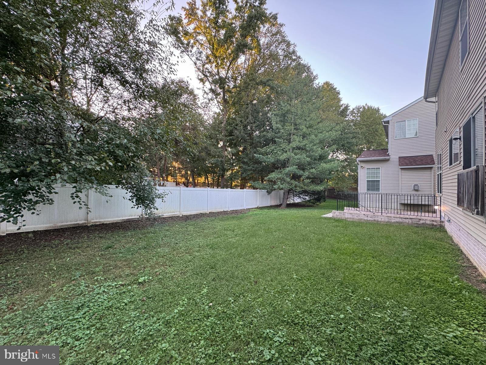 Real estate listing preview #18