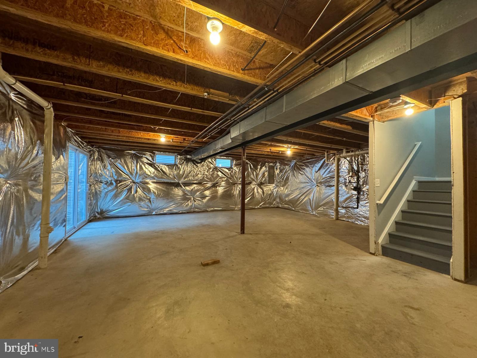 Real estate listing preview #16