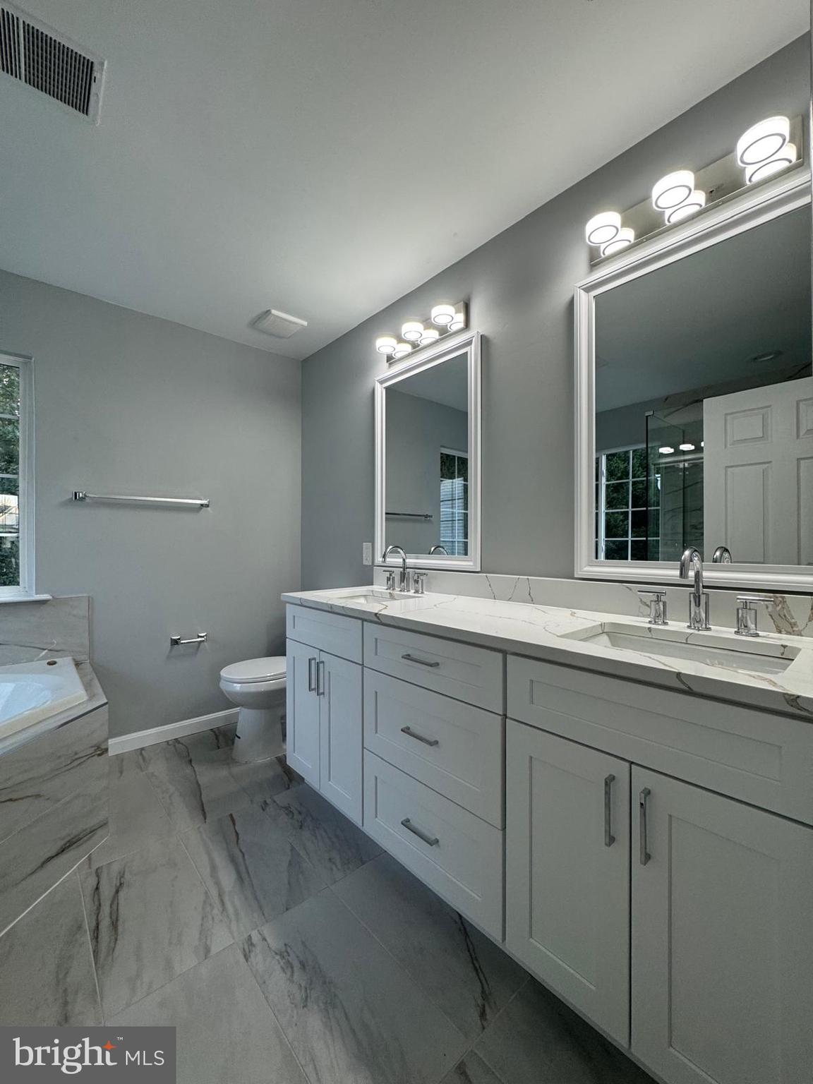 Real estate listing preview #10