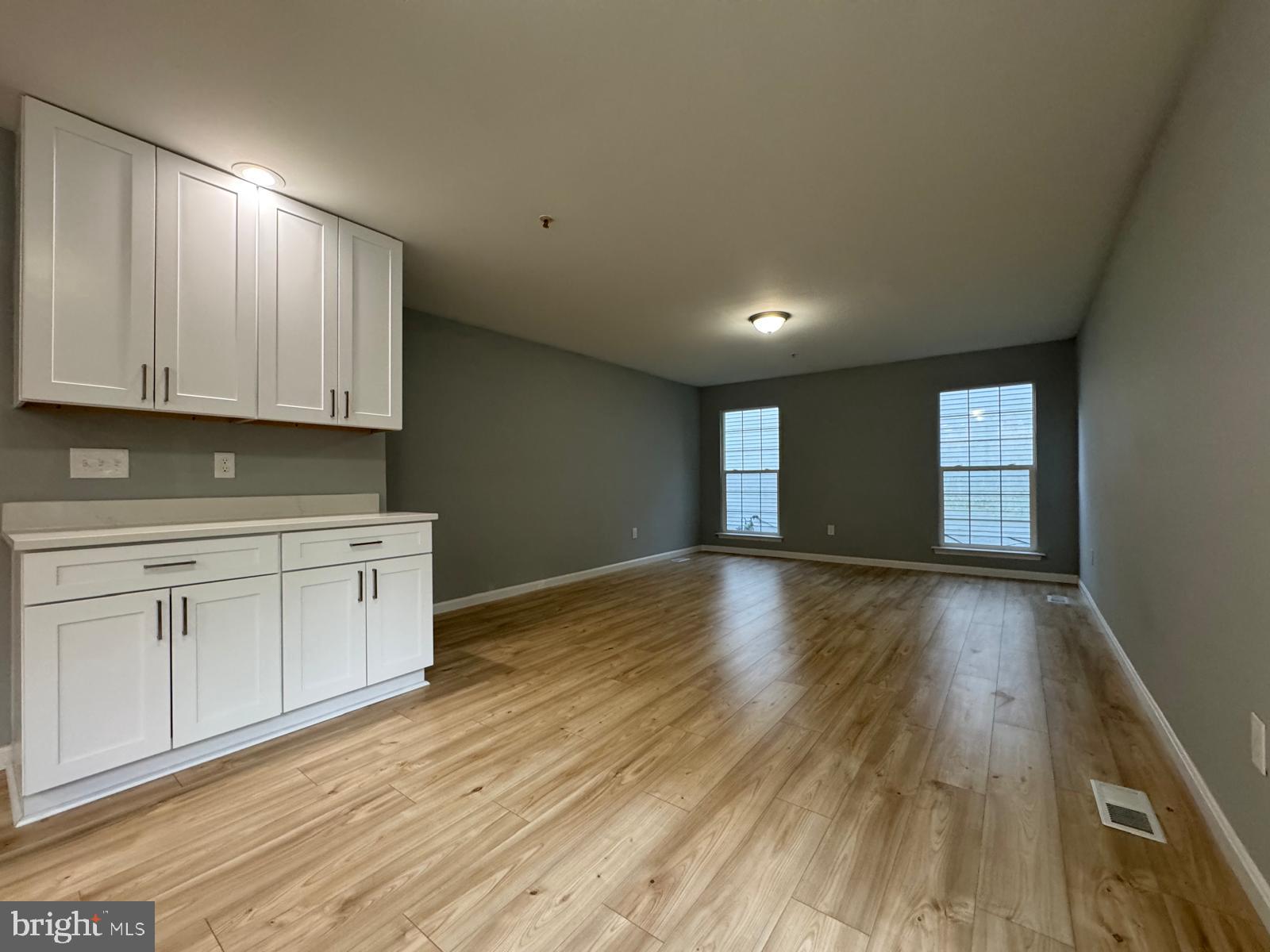 Real estate listing preview #7