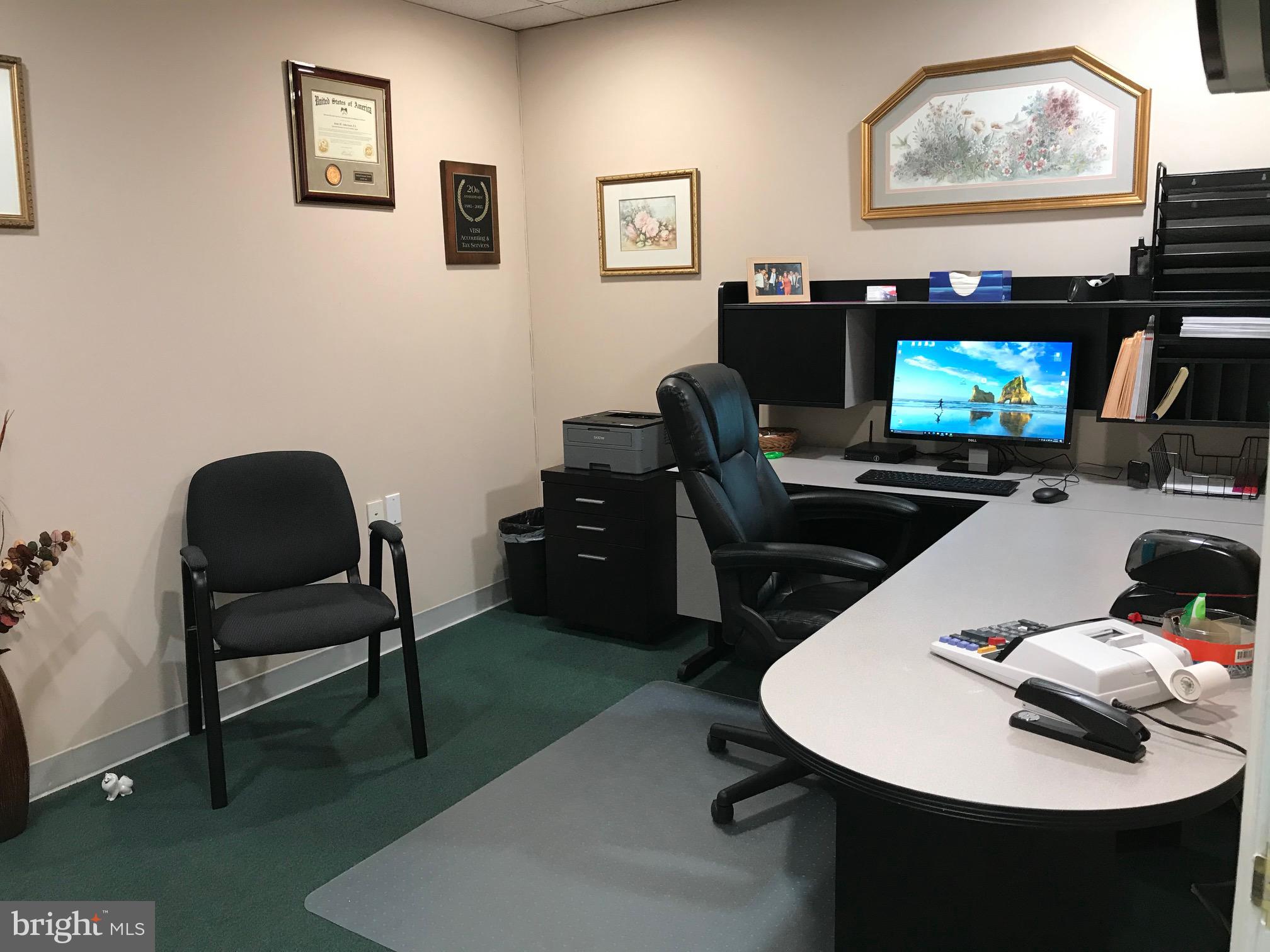 Real estate listing preview #6