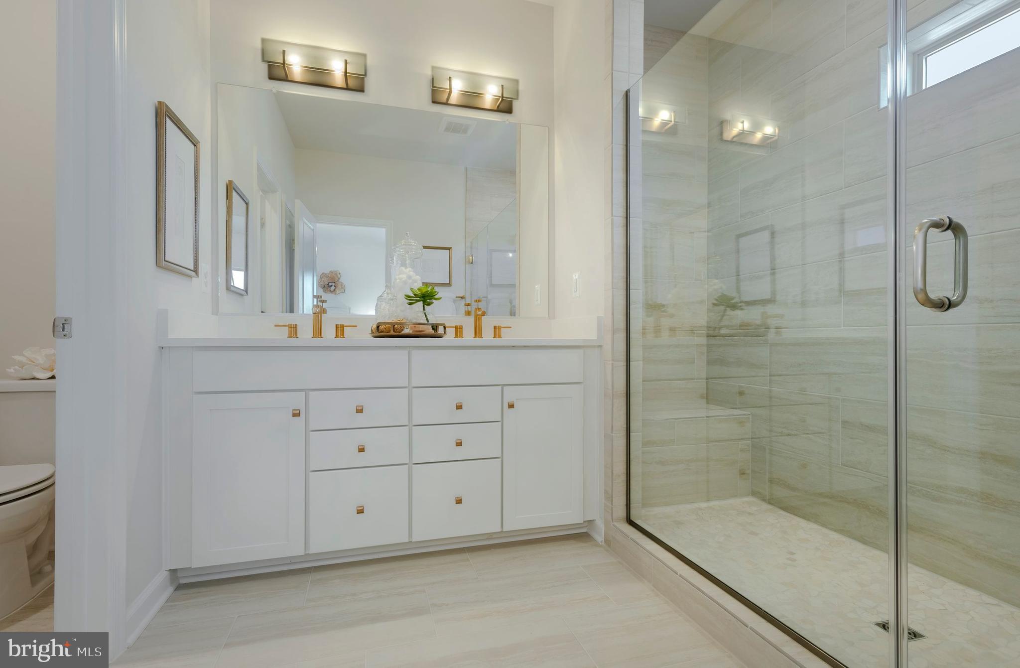 Real estate listing preview #6