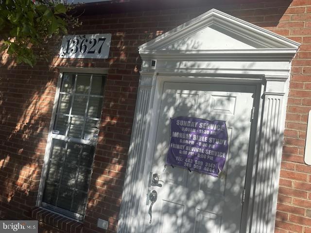 Real estate listing preview #14