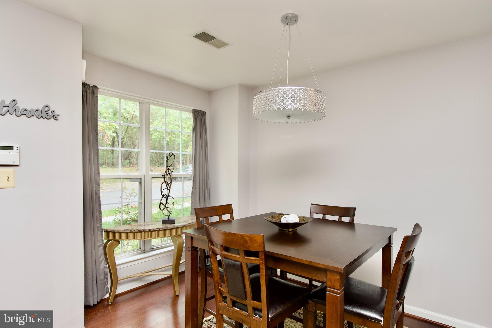 Real estate listing preview #9