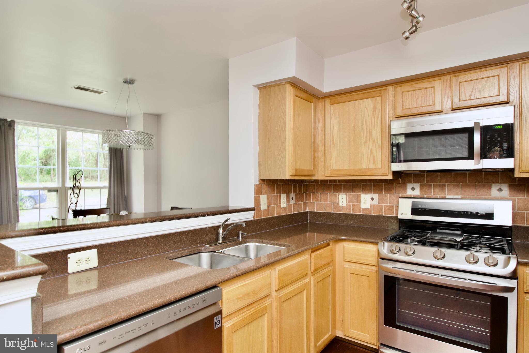 Real estate listing preview #10