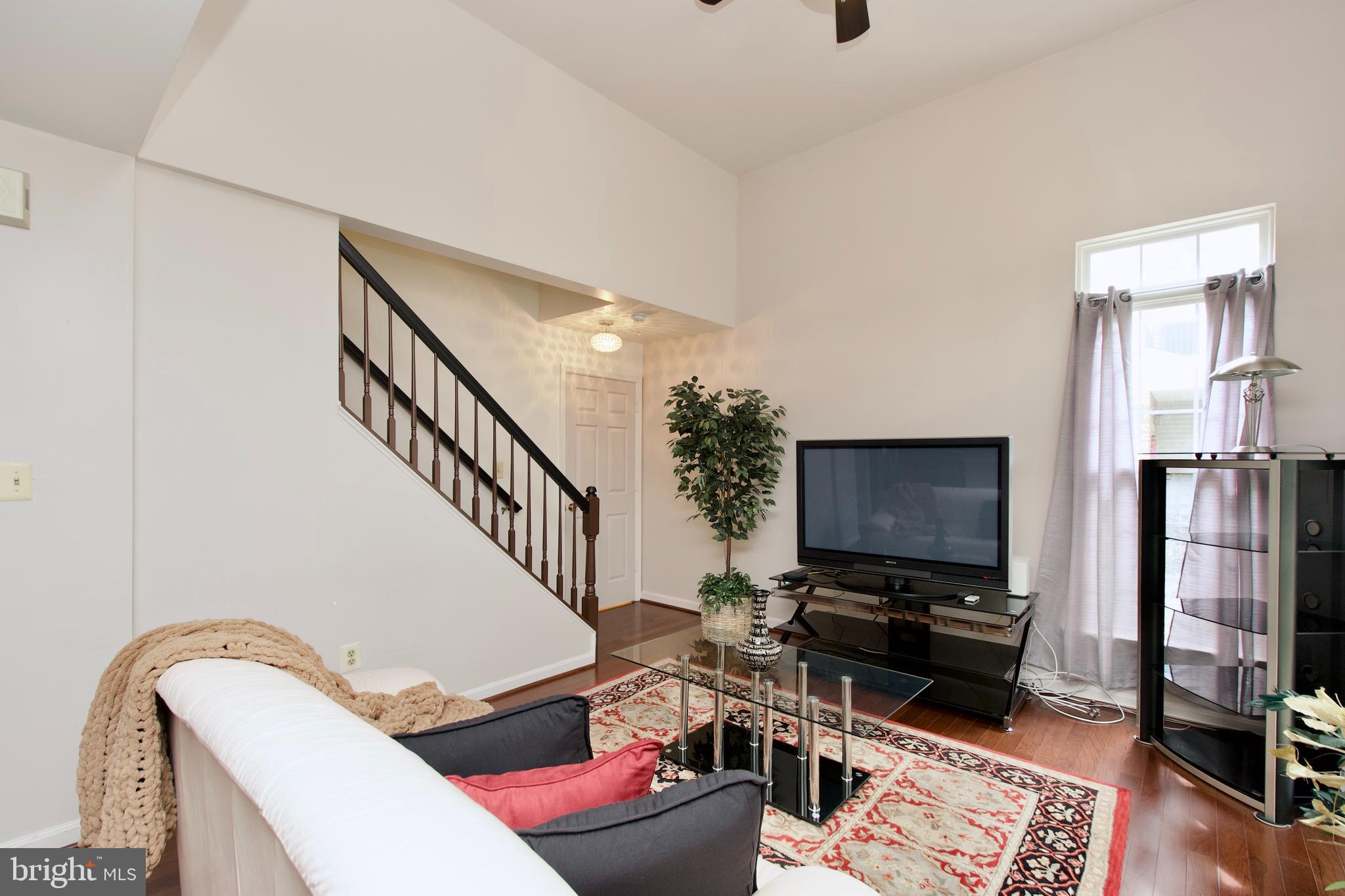 Real estate listing preview #7