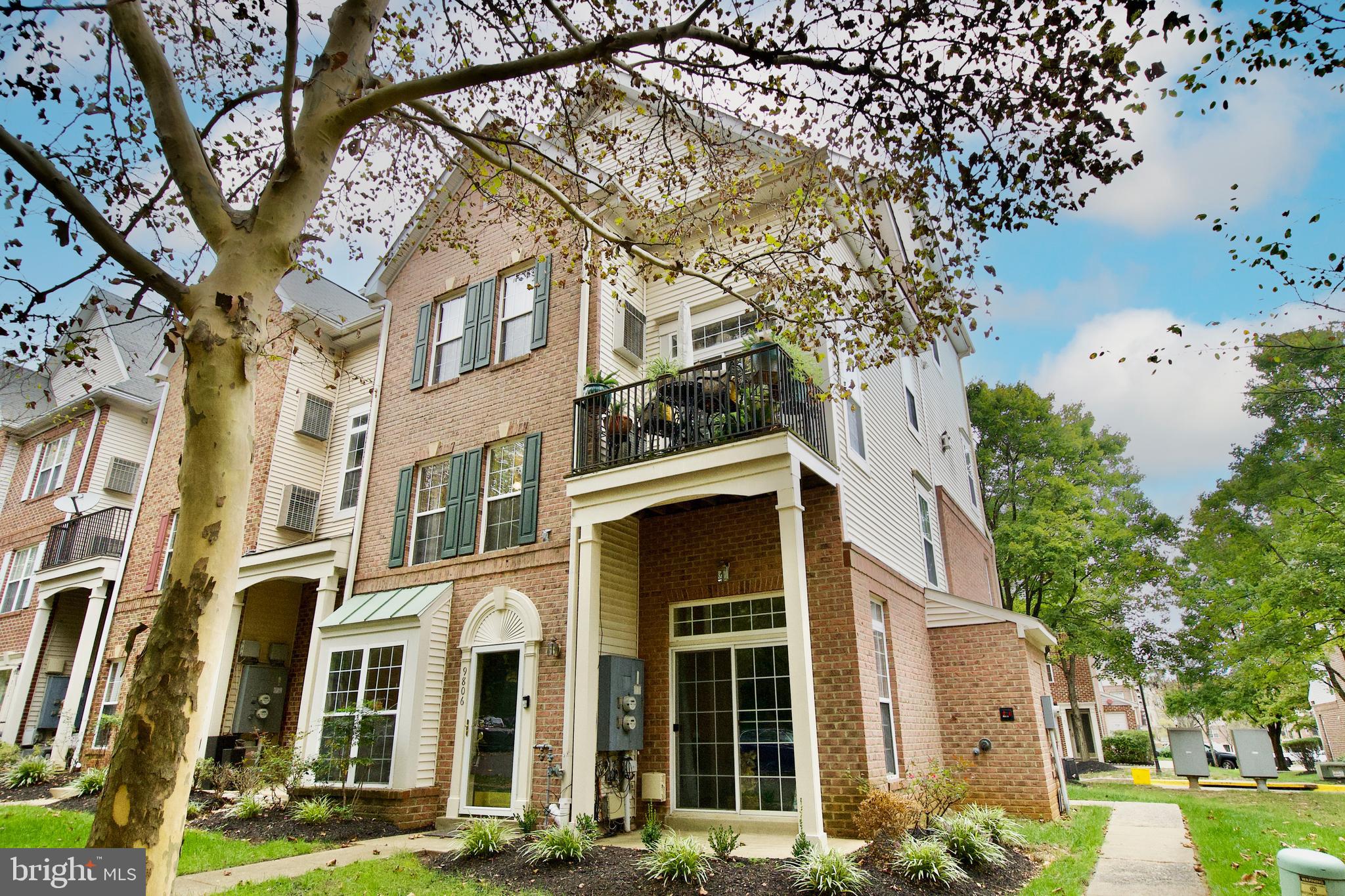 Real estate listing preview #1