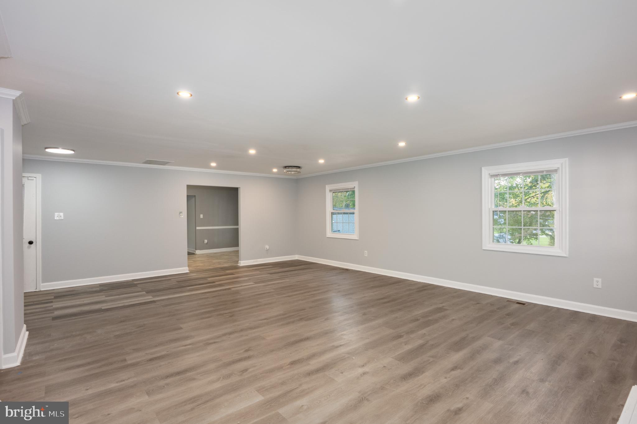 Real estate listing preview #9