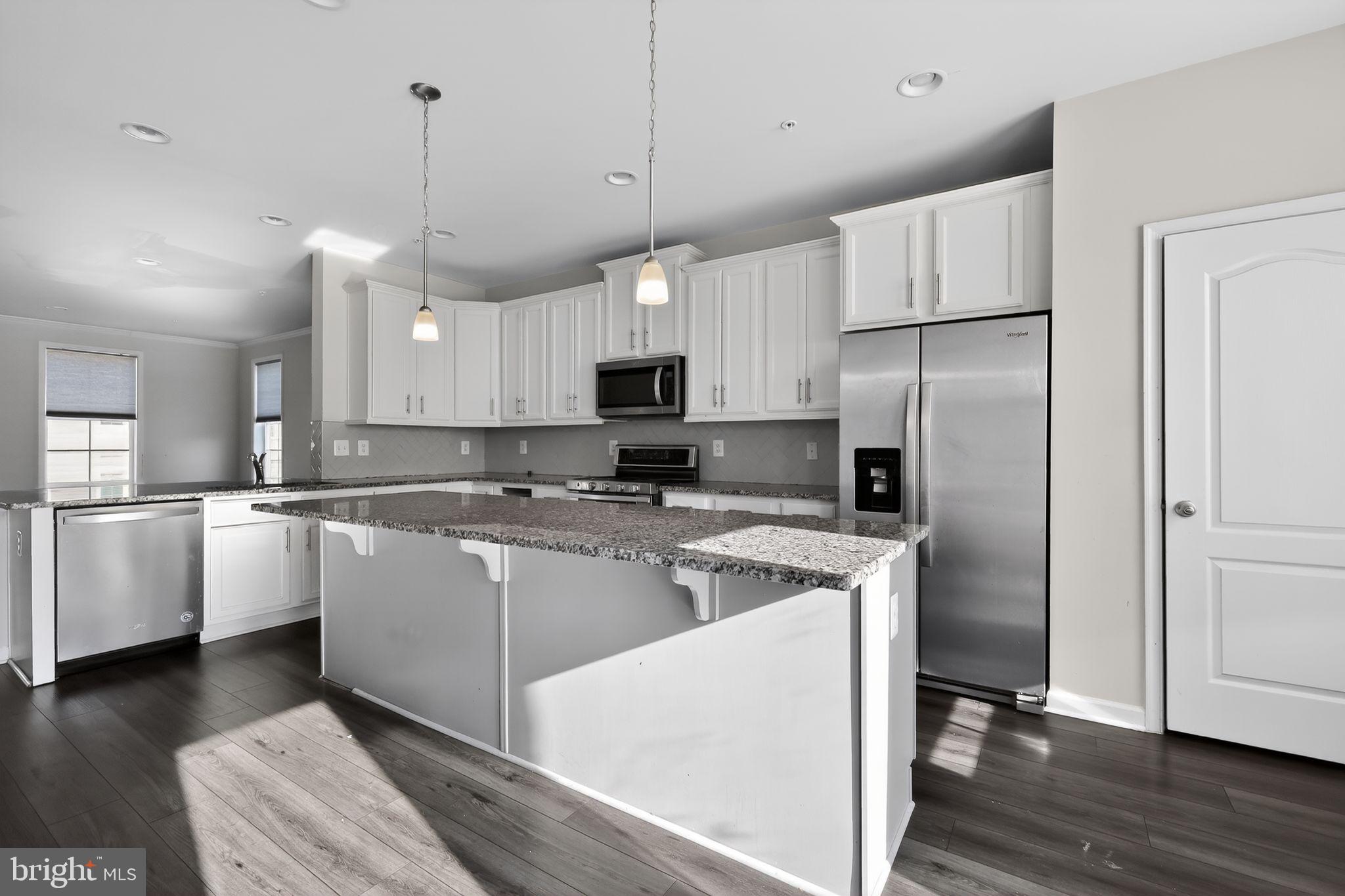 Real estate listing preview #7