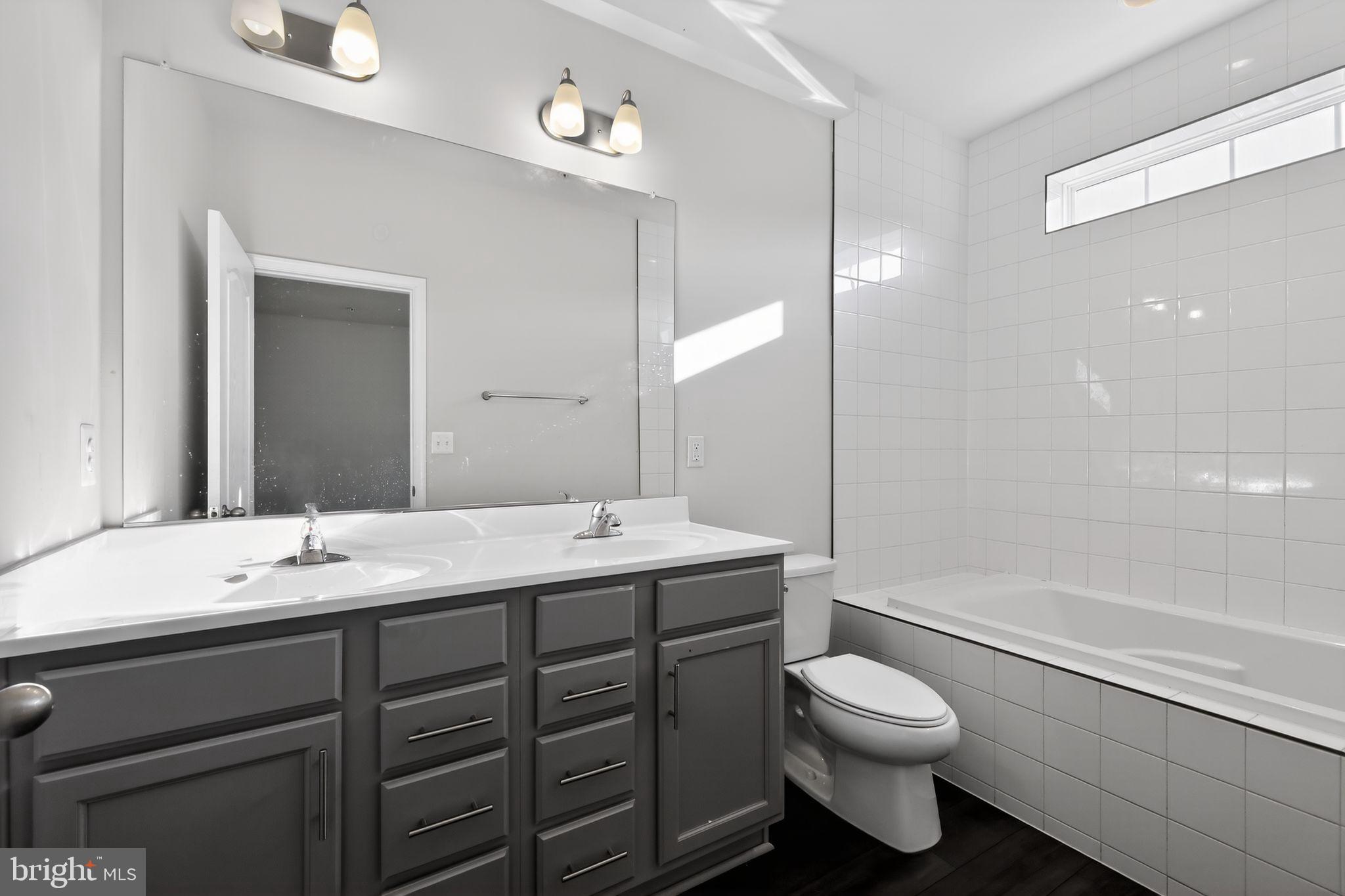 Real estate listing preview #23