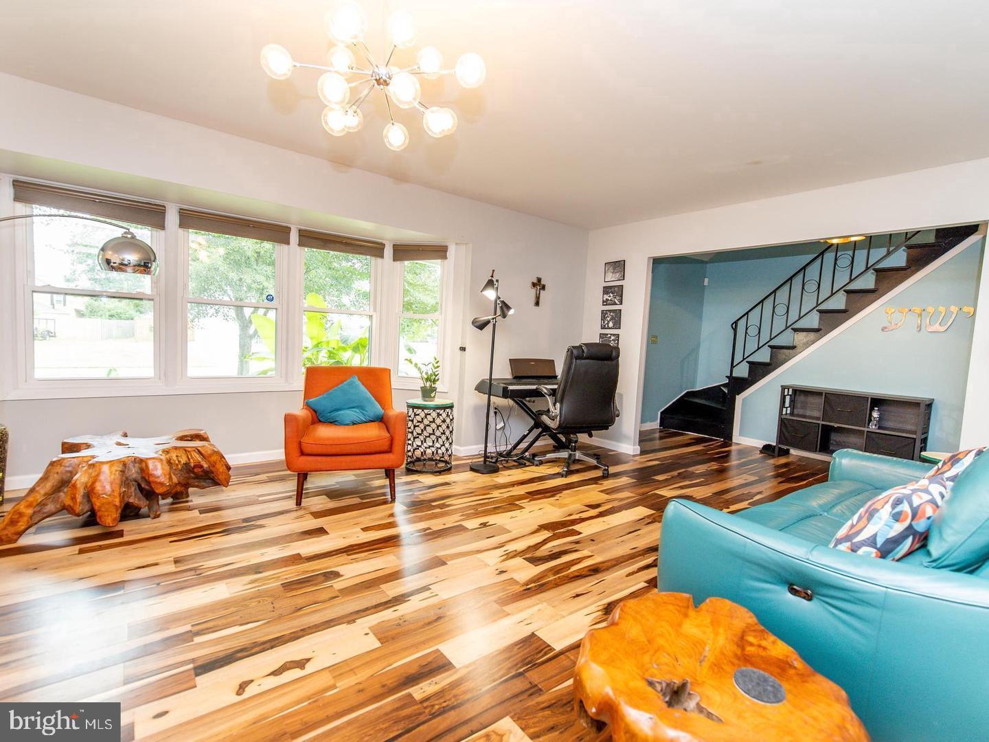 Real estate listing preview #2