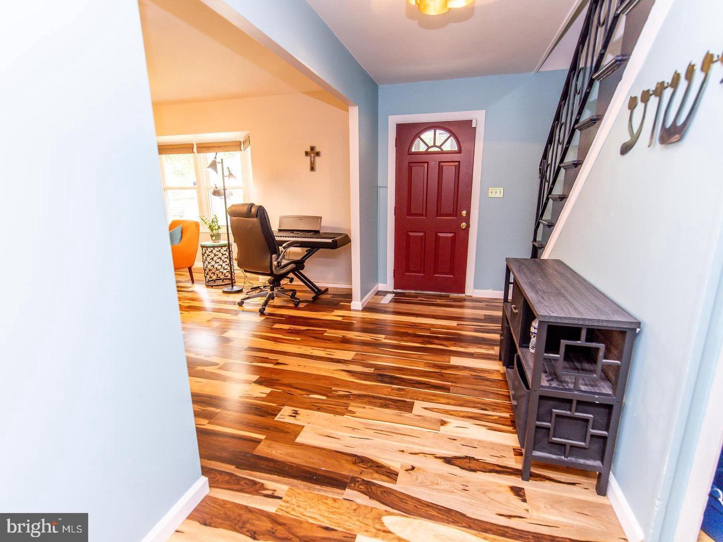 Real estate listing preview #7