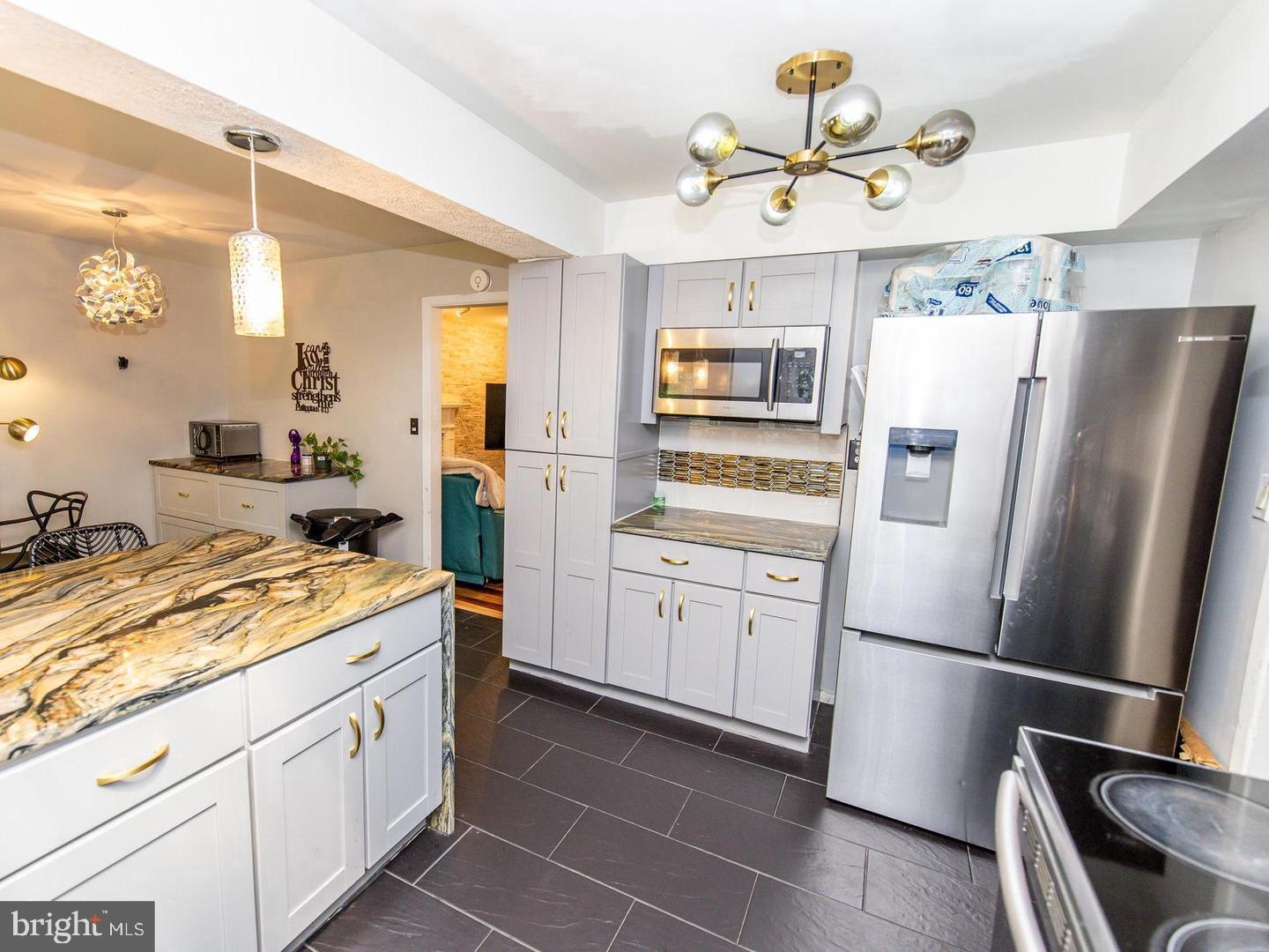 Real estate listing preview #19