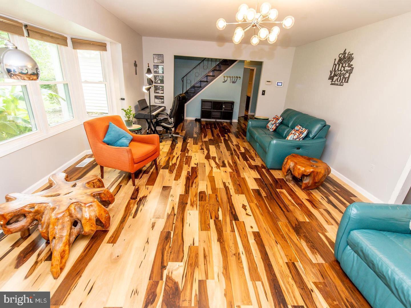 Real estate listing preview #10