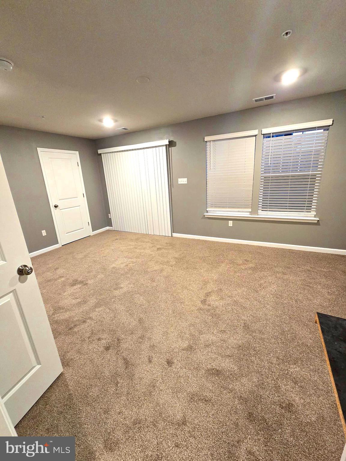 Real estate listing preview #6