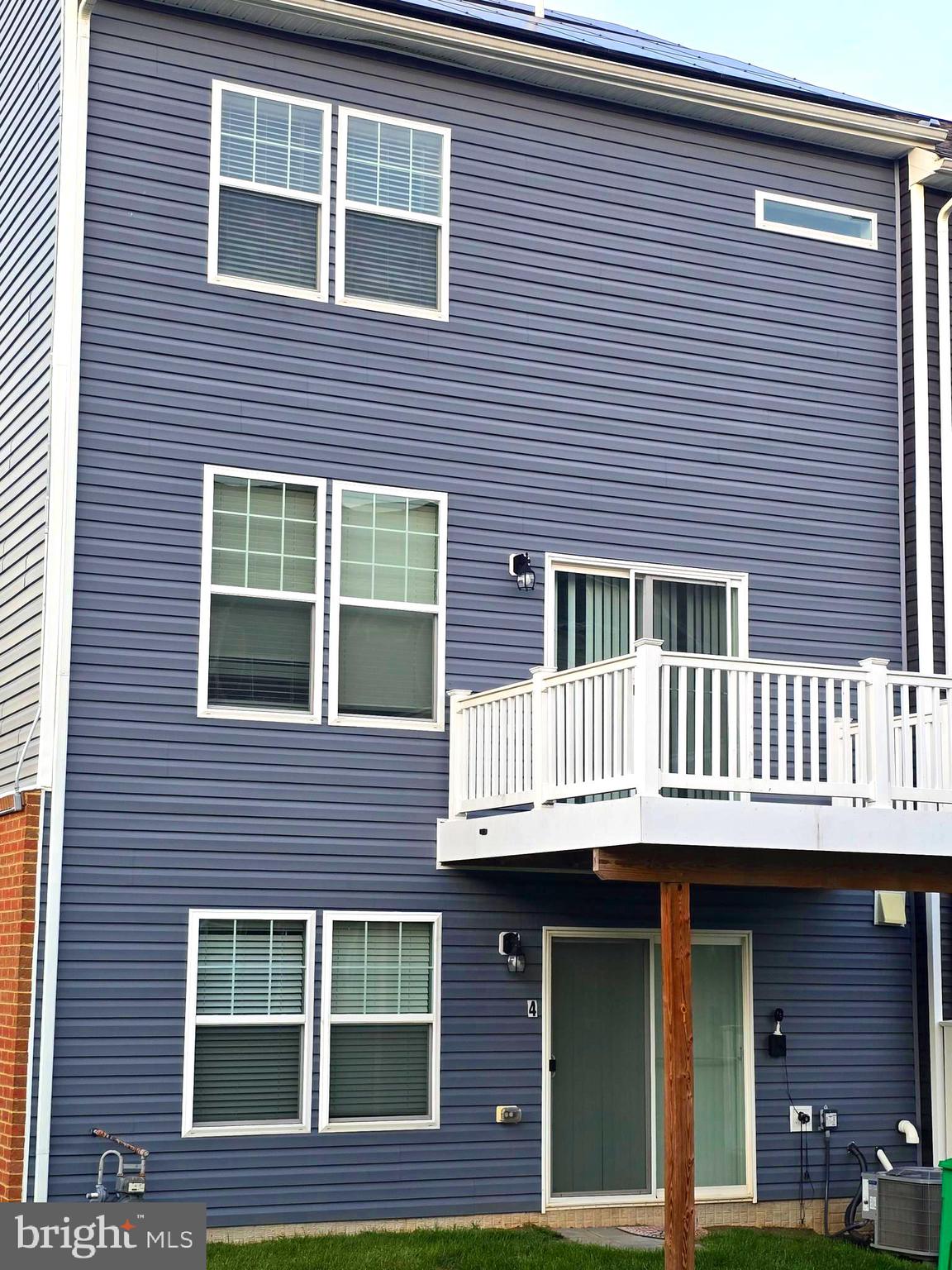 Real estate listing preview #24