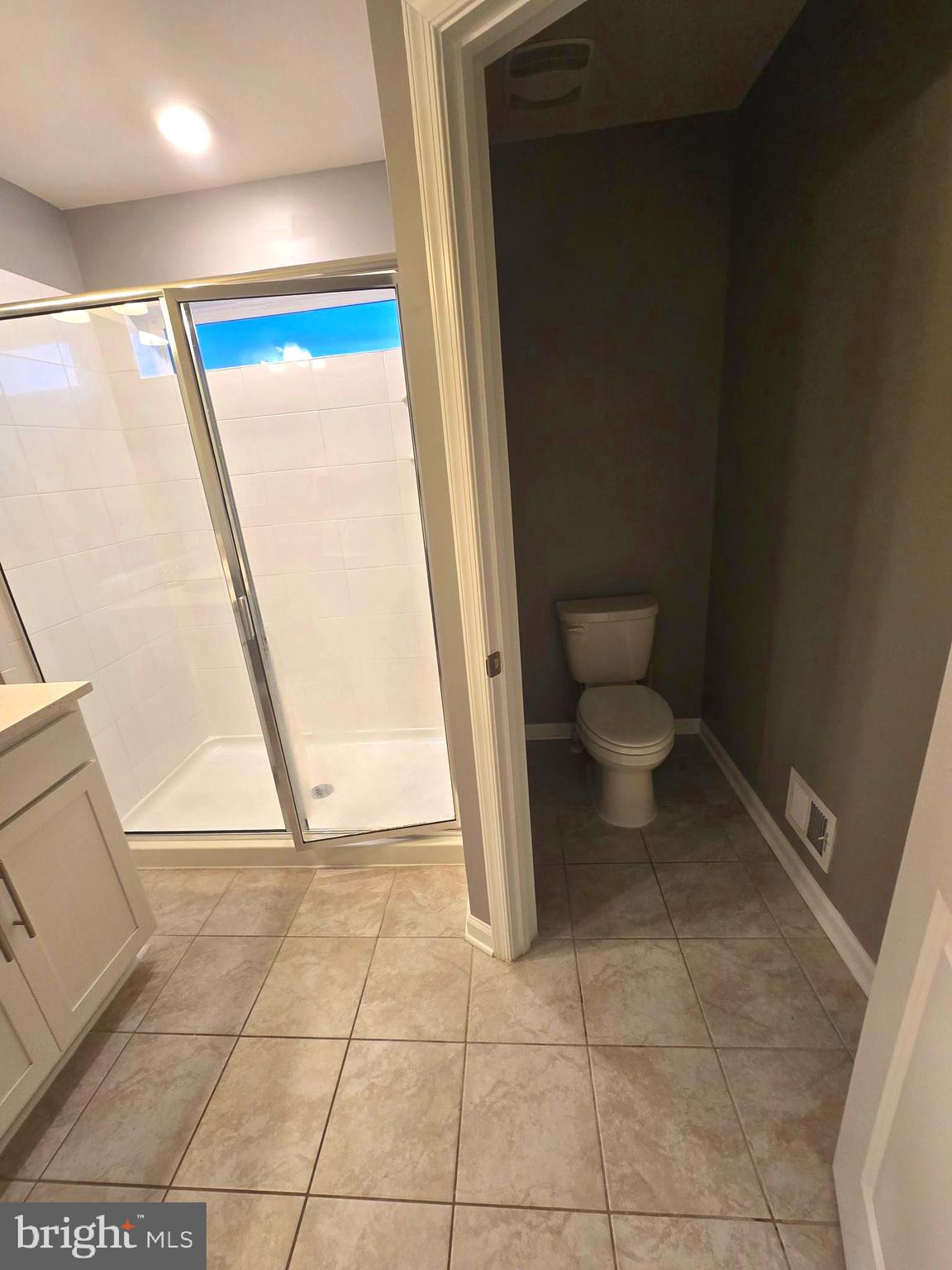 Real estate listing preview #14