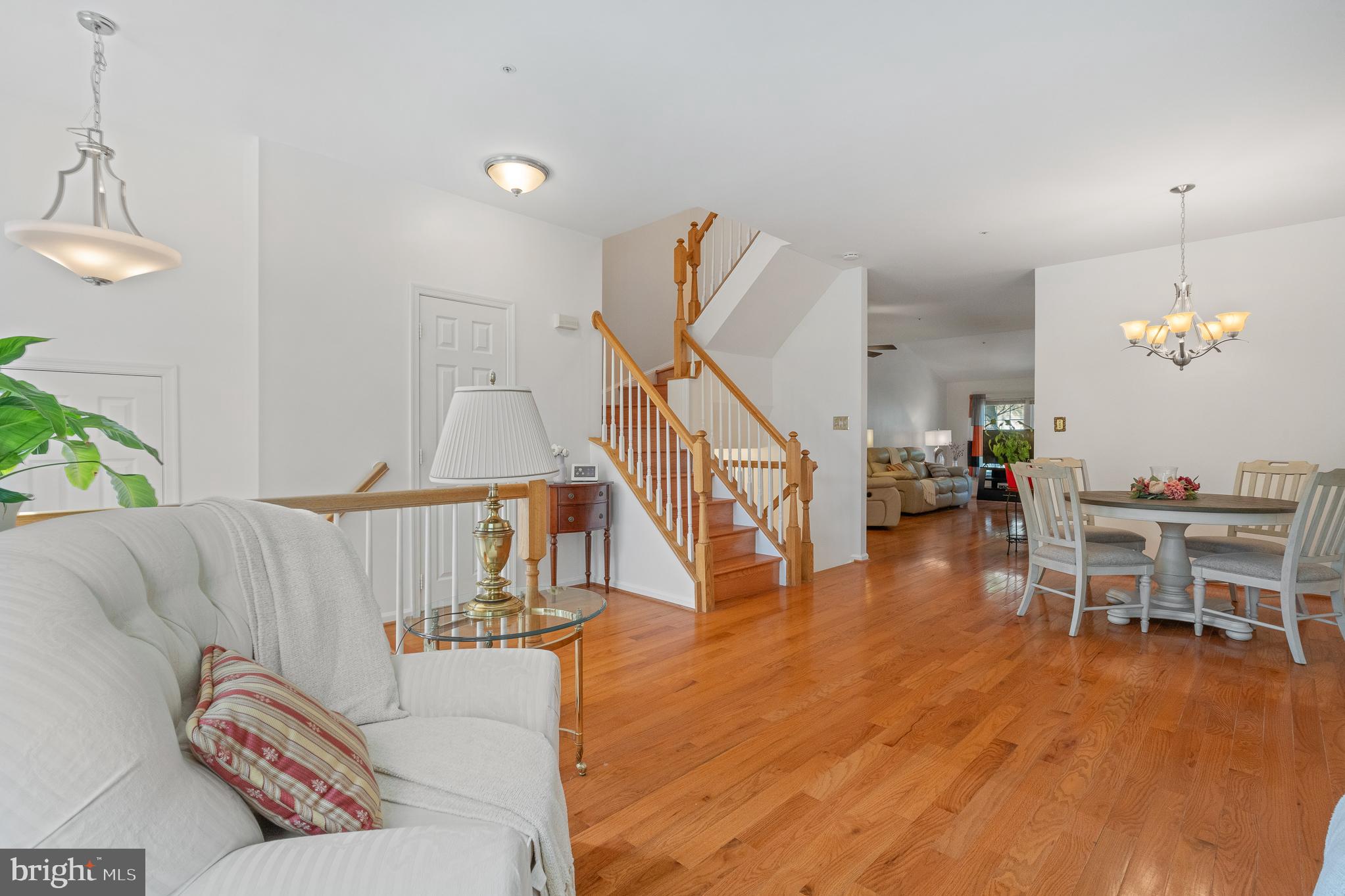 Real estate listing preview #9