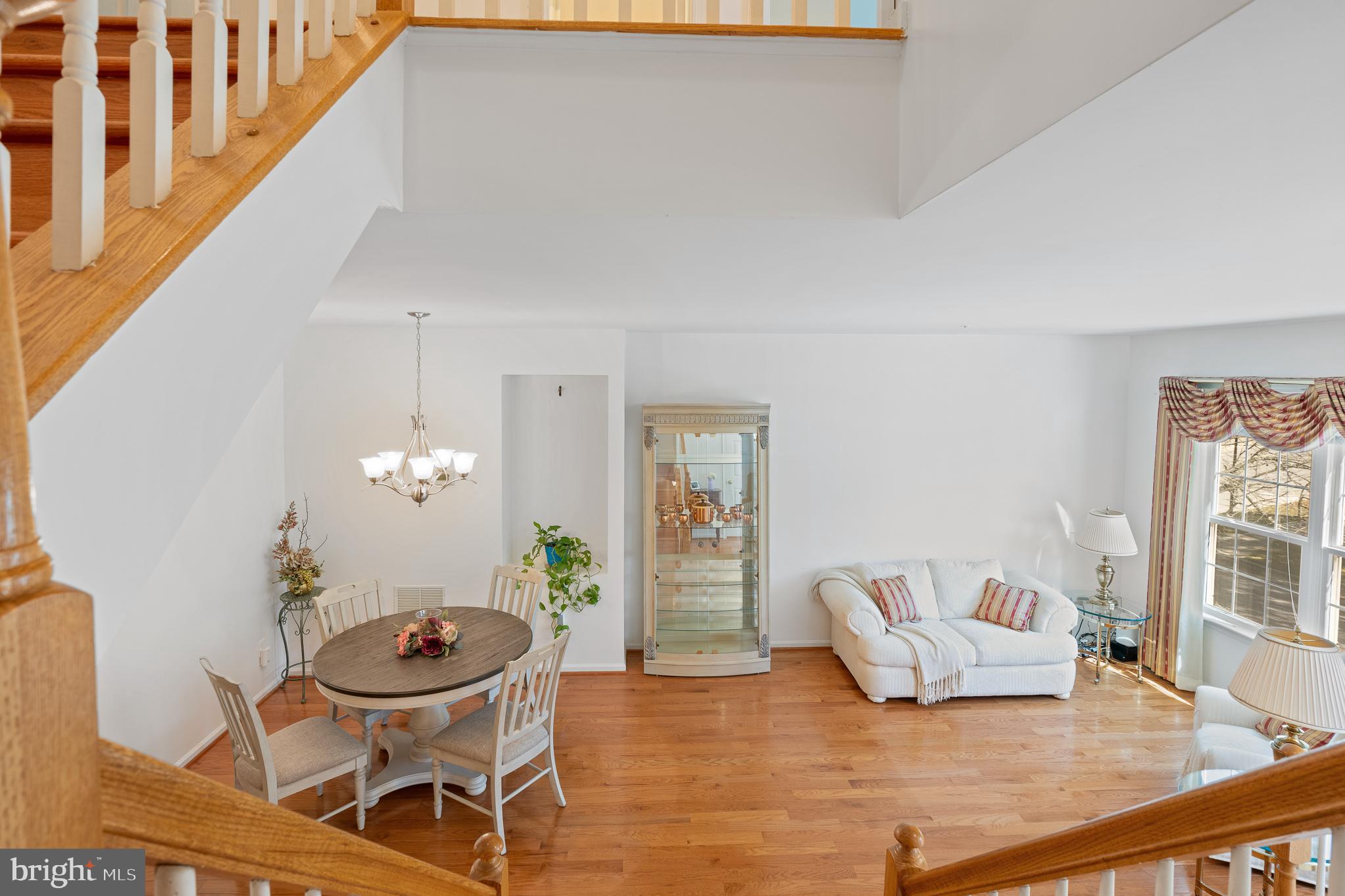 Real estate listing preview #12