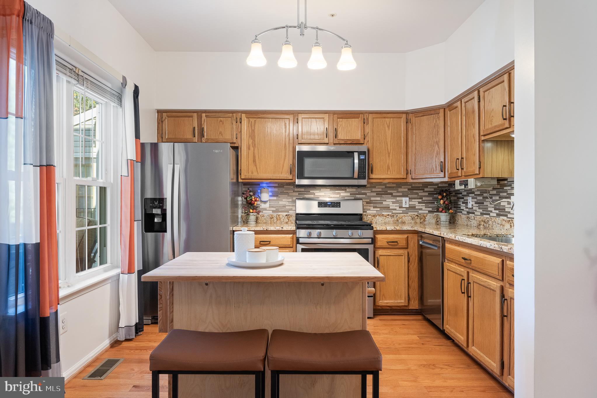 Real estate listing preview #18