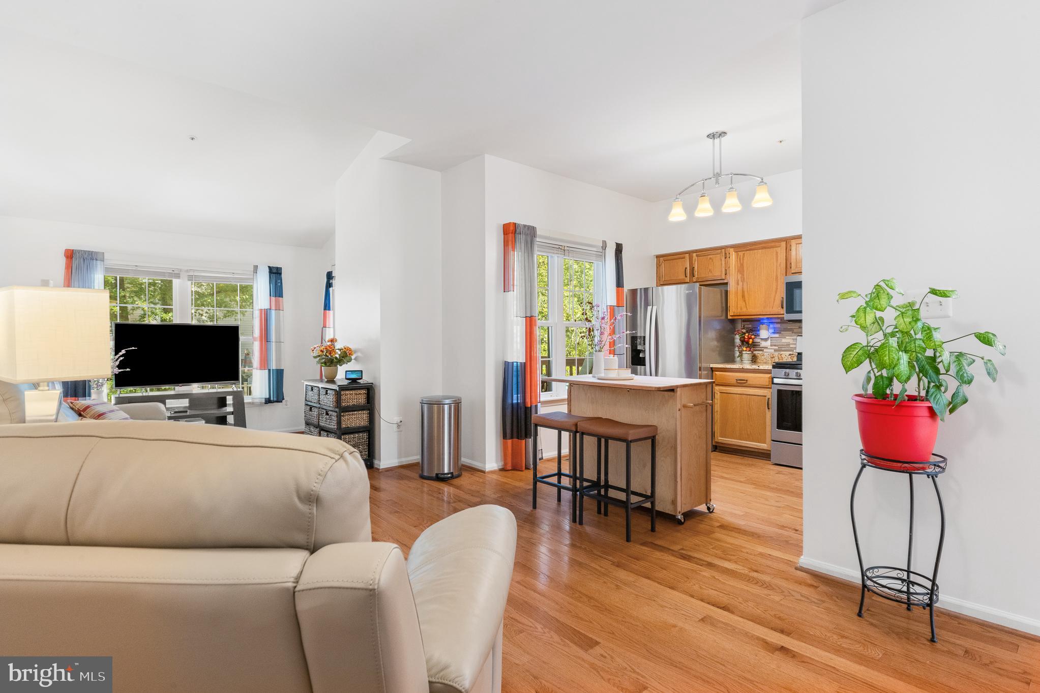 Real estate listing preview #15