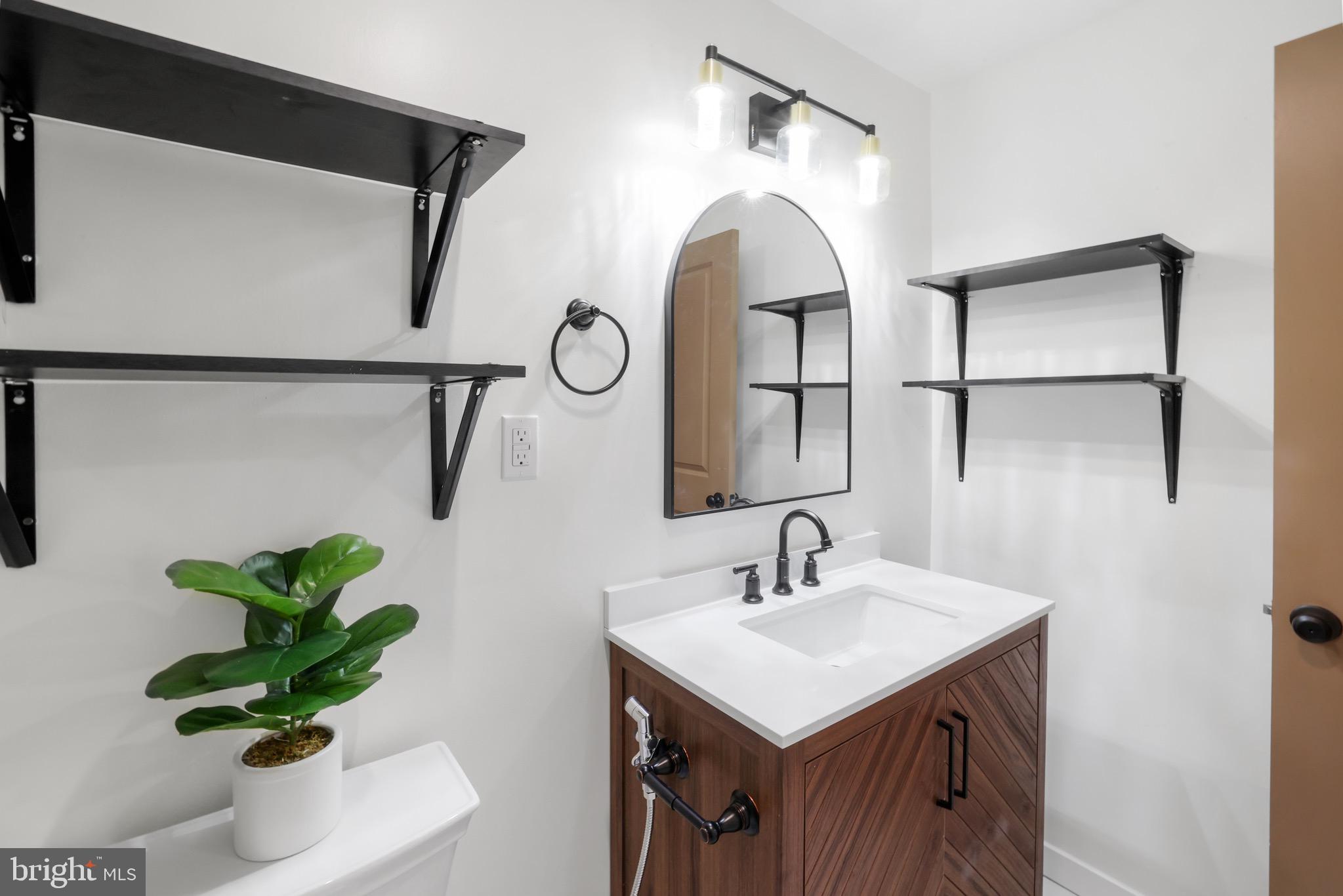 Real estate listing preview #16