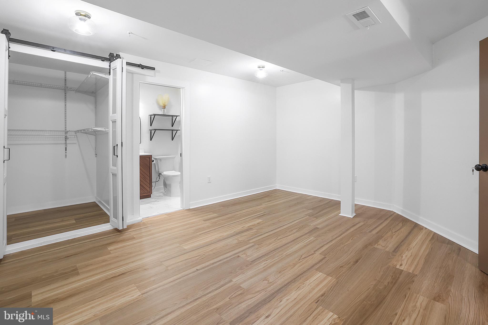 Real estate listing preview #28