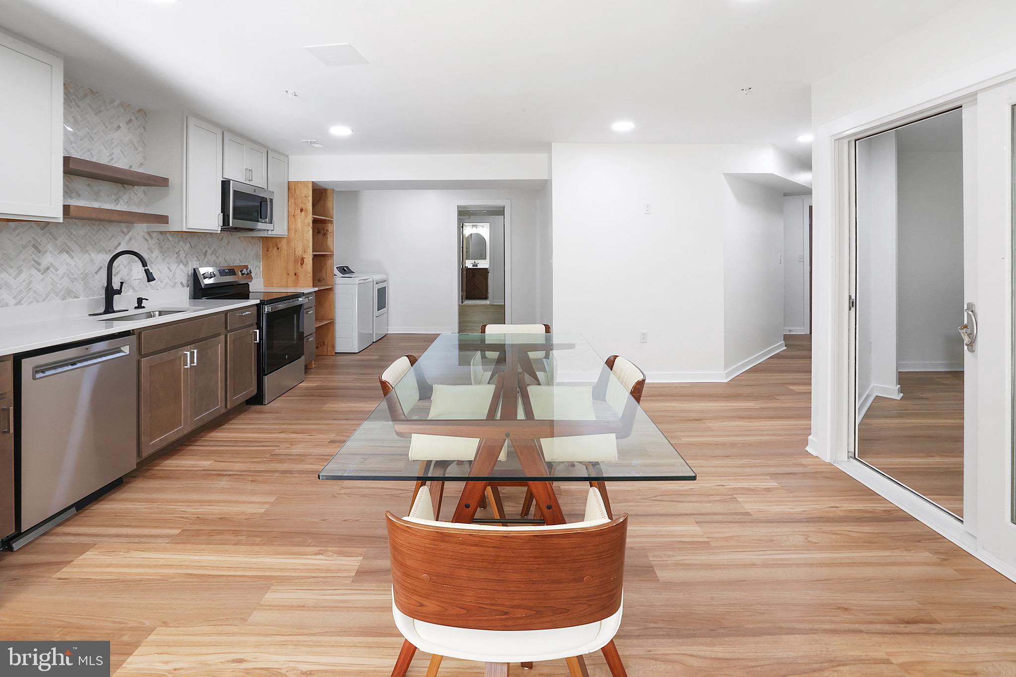 Real estate listing preview #2