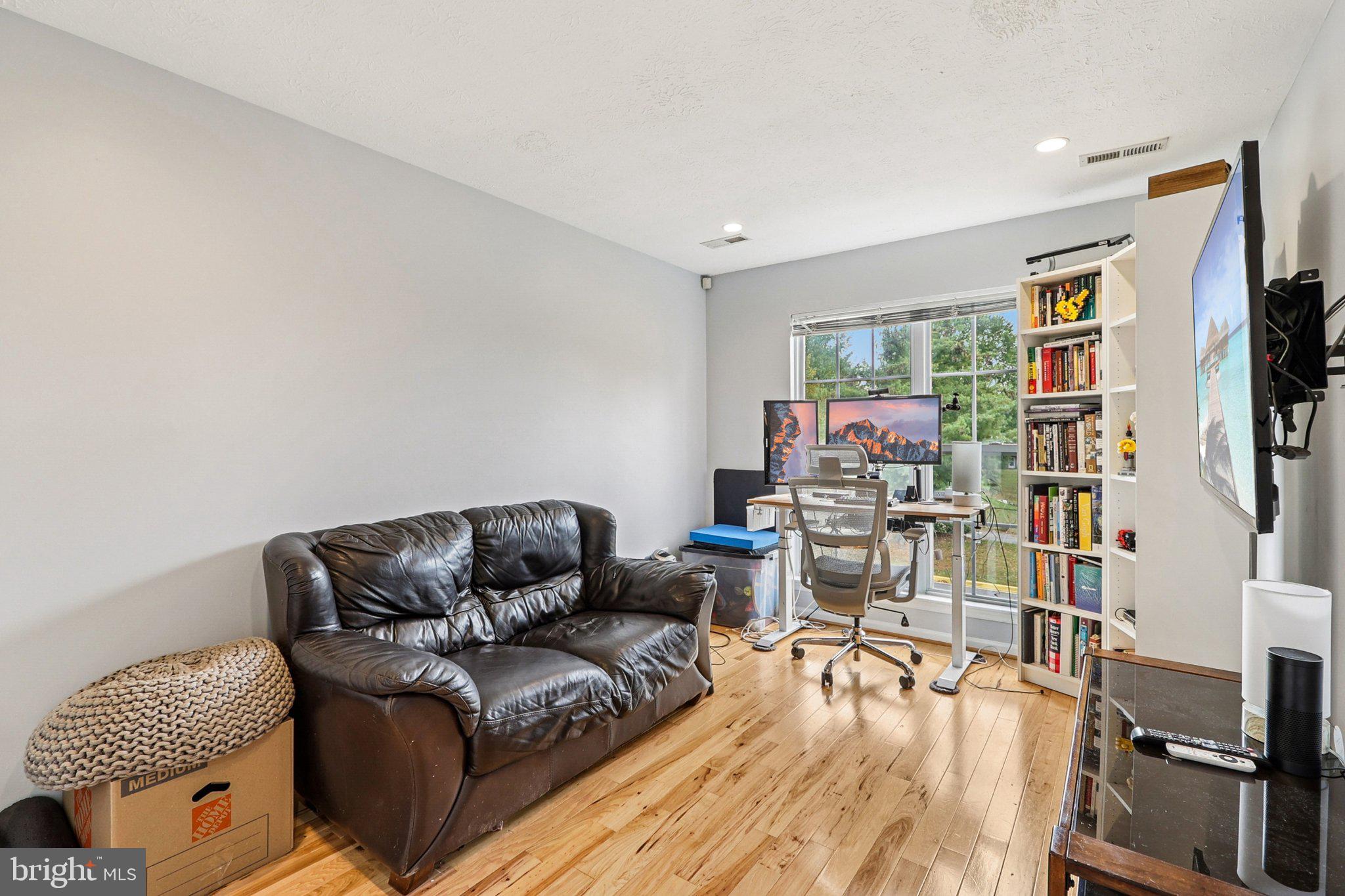 Real estate listing preview #20