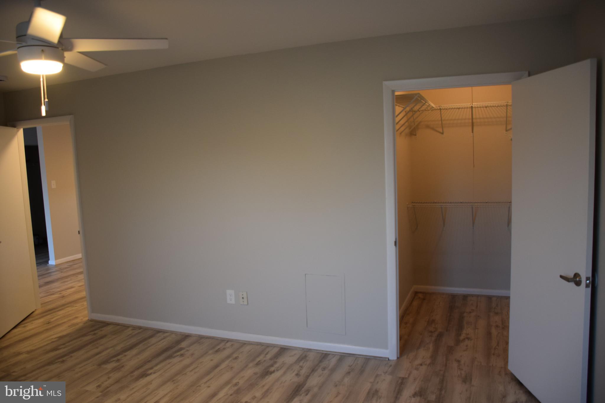 Real estate listing preview #16