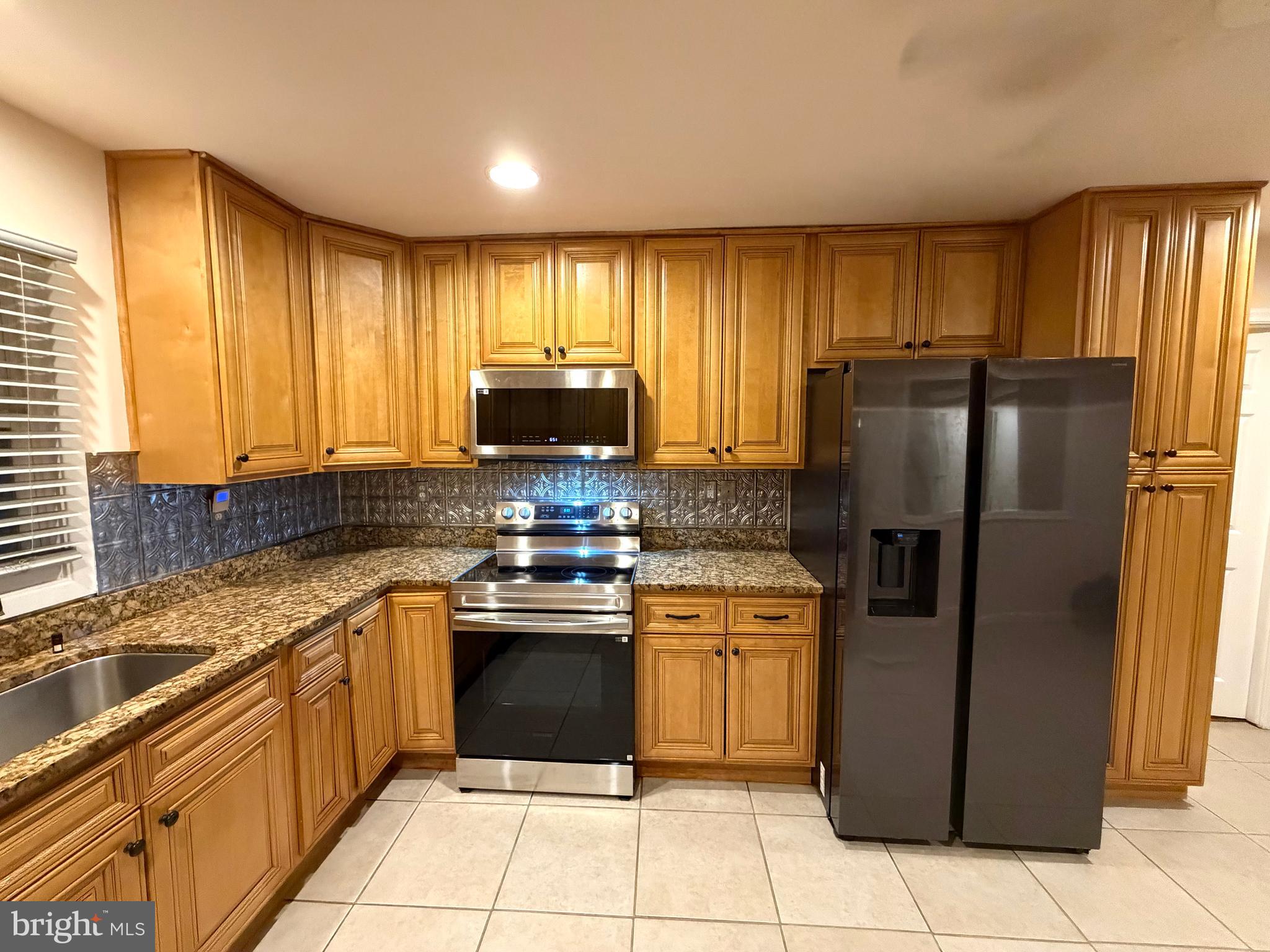 Real estate listing preview #17