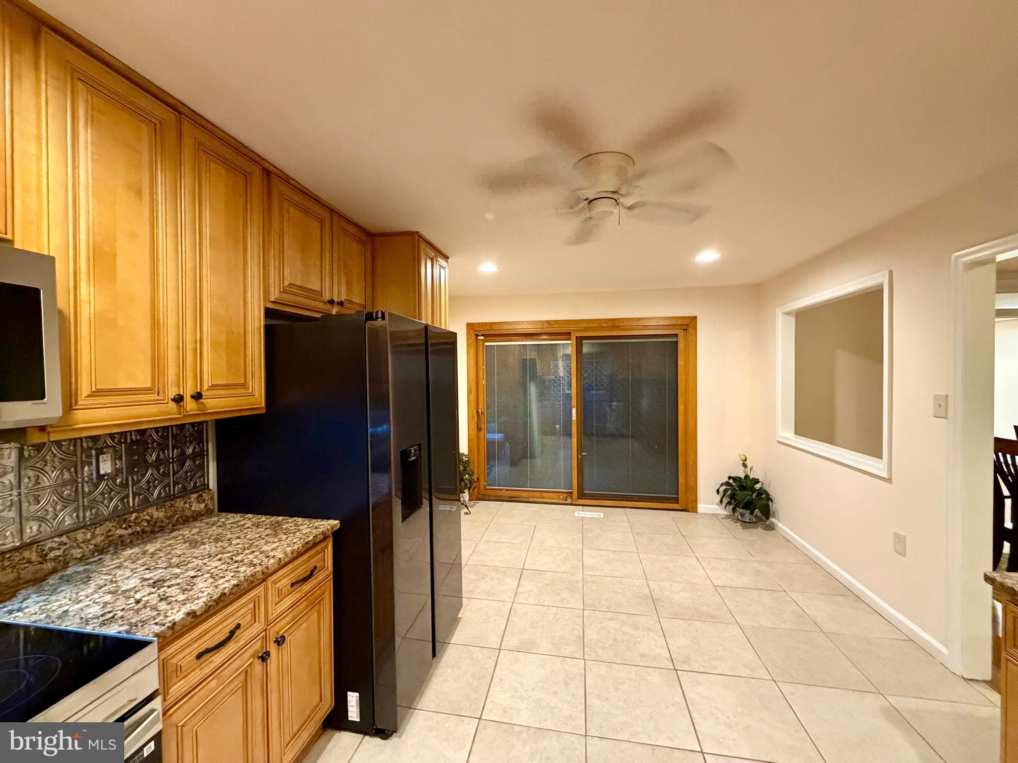 Real estate listing preview #18