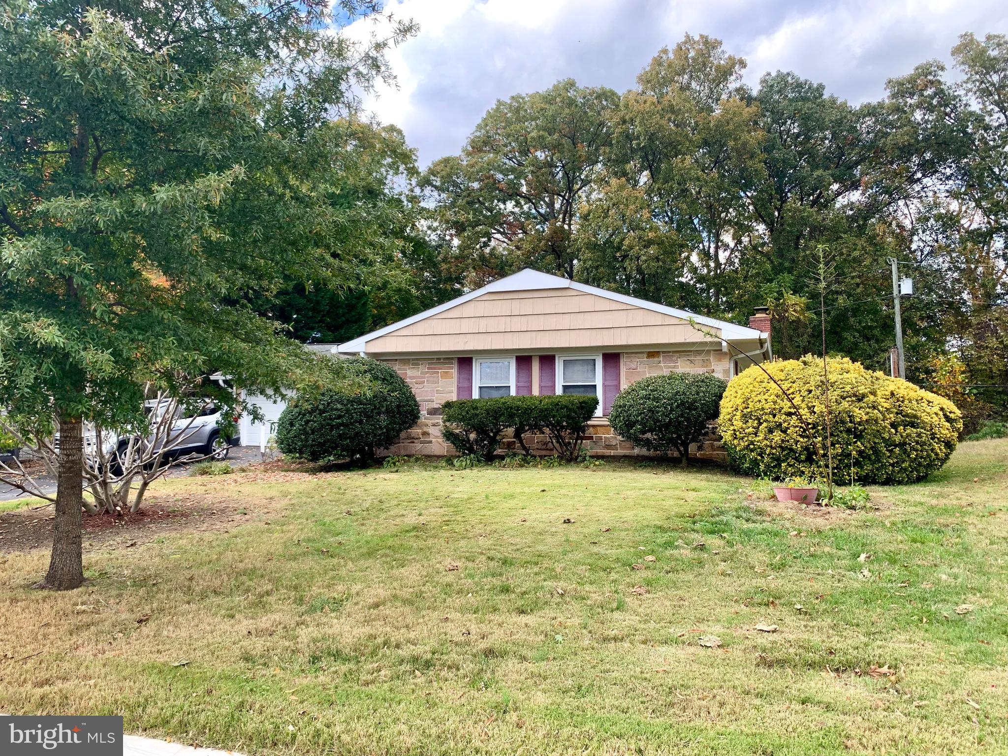 Real estate listing preview #2