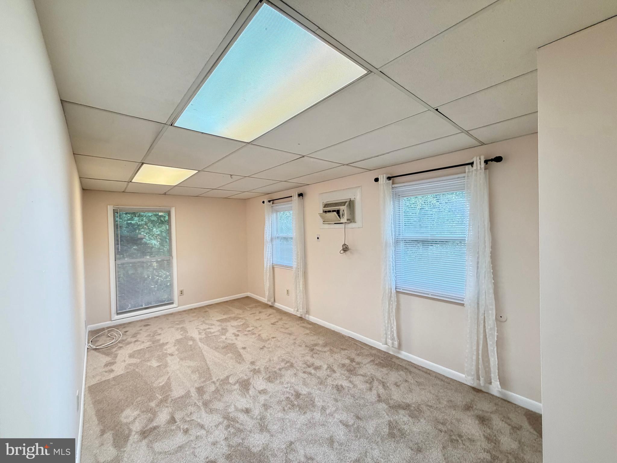 Real estate listing preview #32