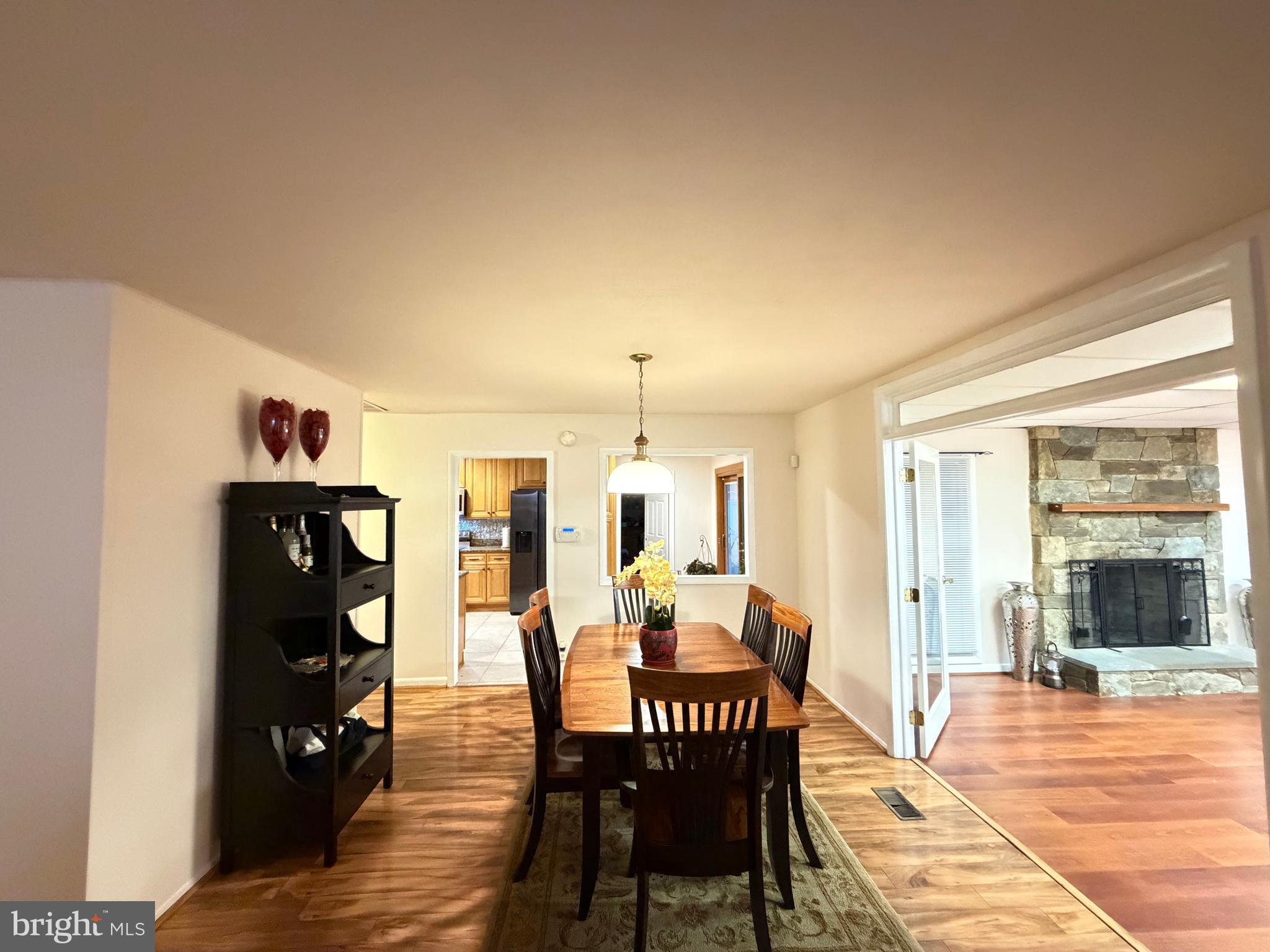 Real estate listing preview #15