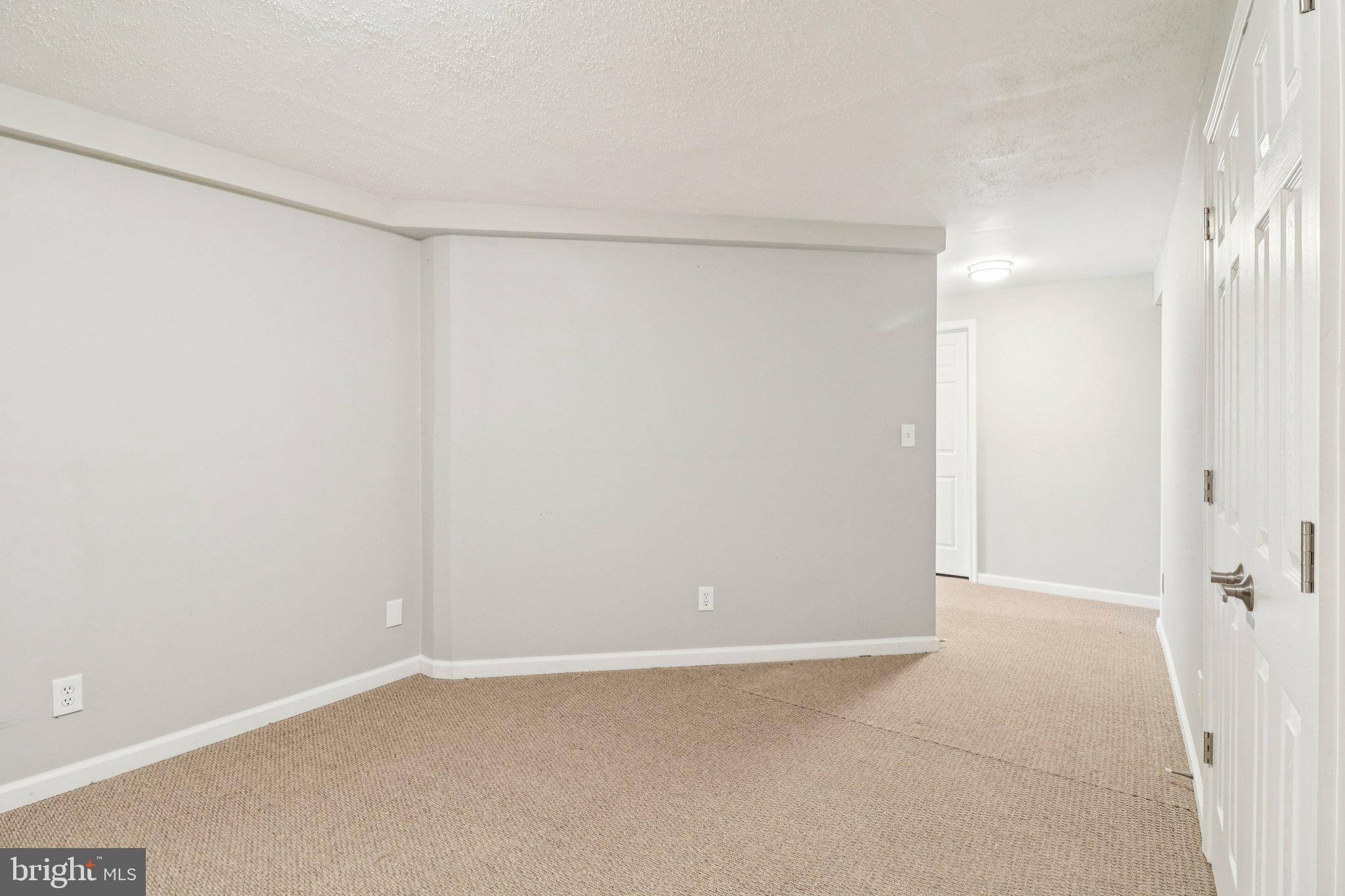 Real estate listing preview #15