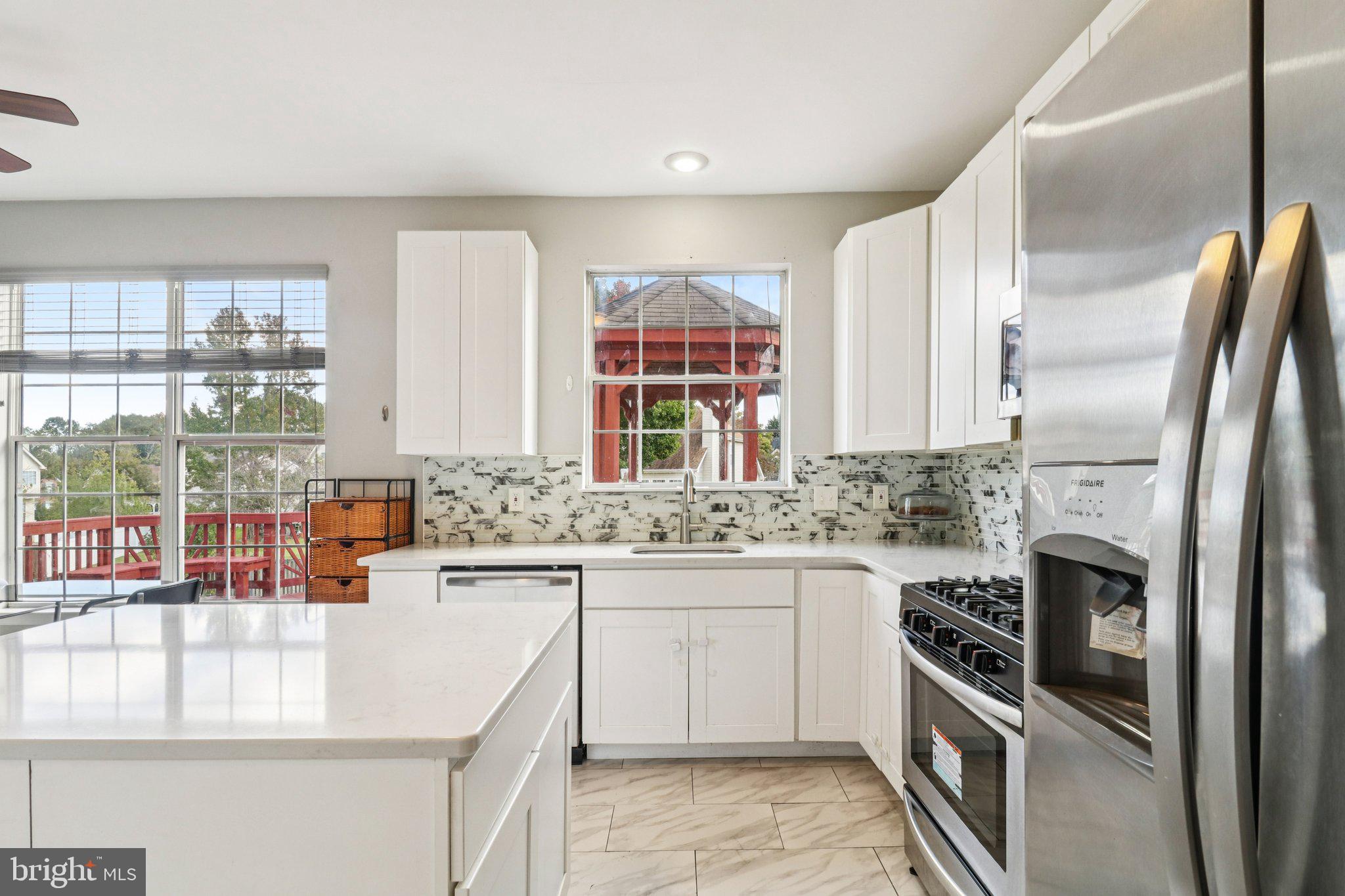 Real estate listing preview #8