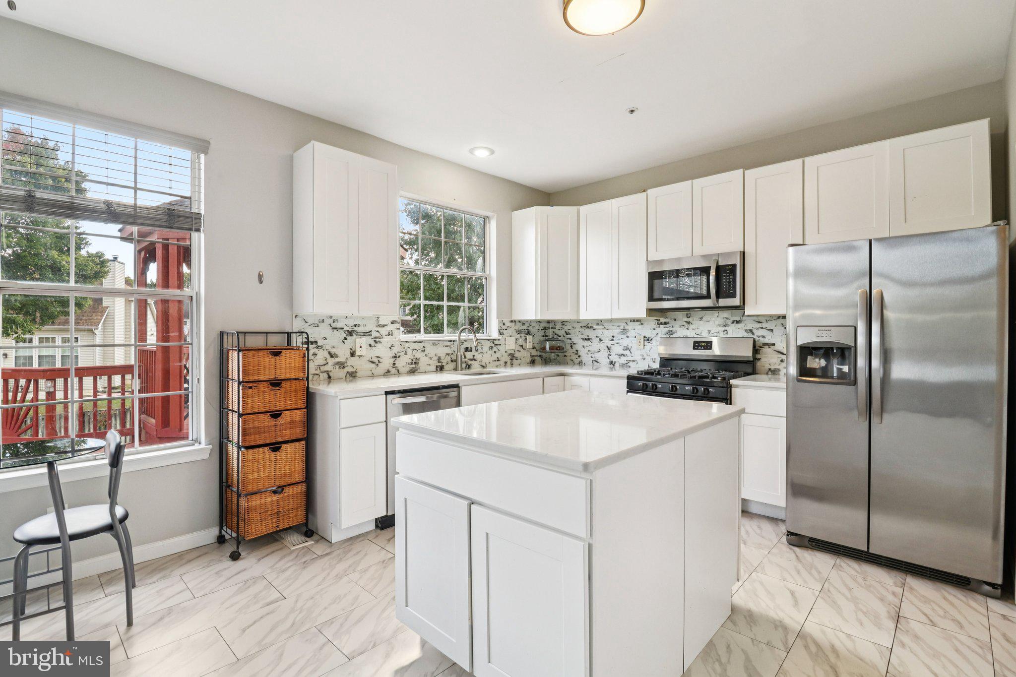 Real estate listing preview #7