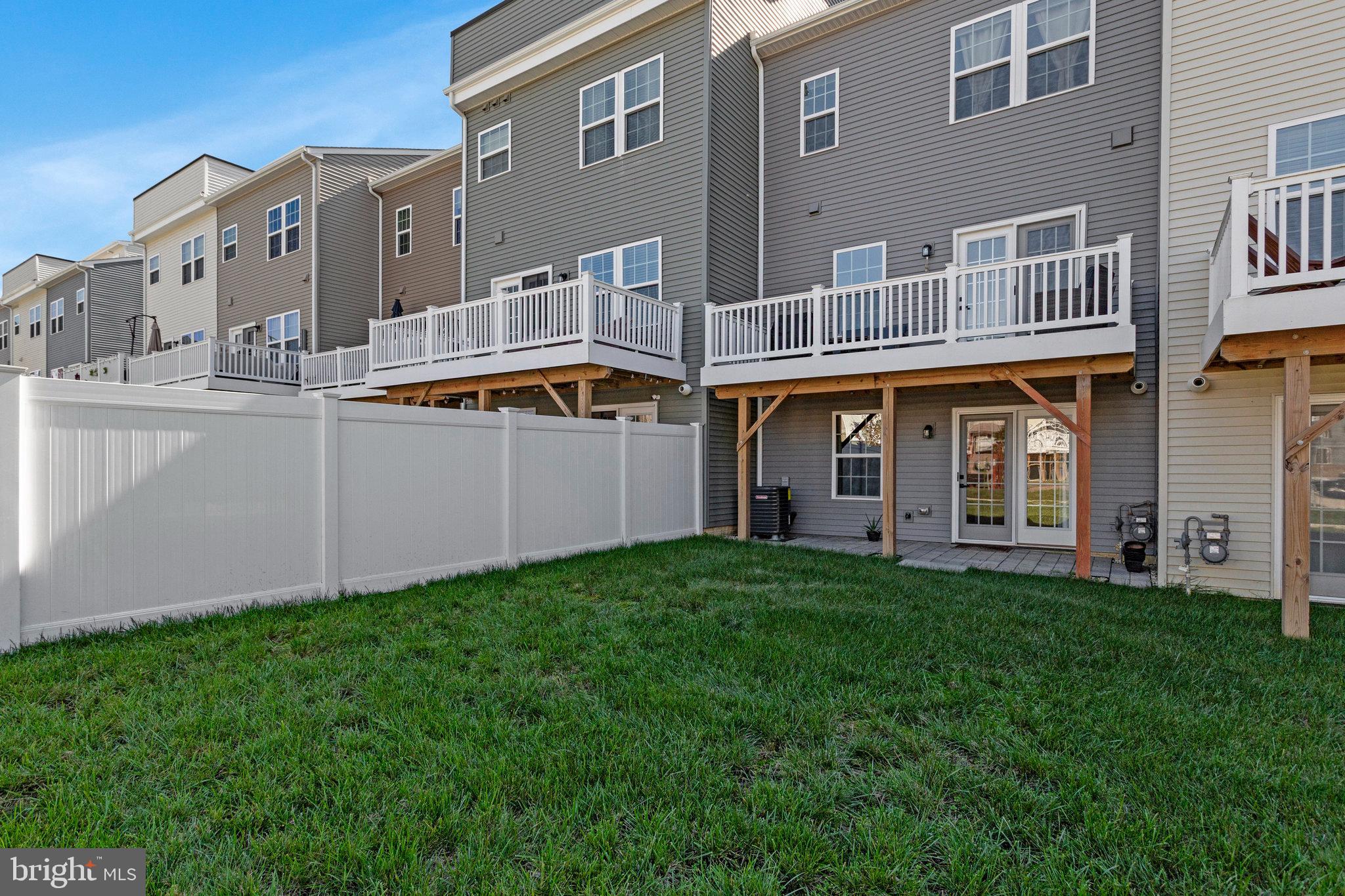 Real estate listing preview #17