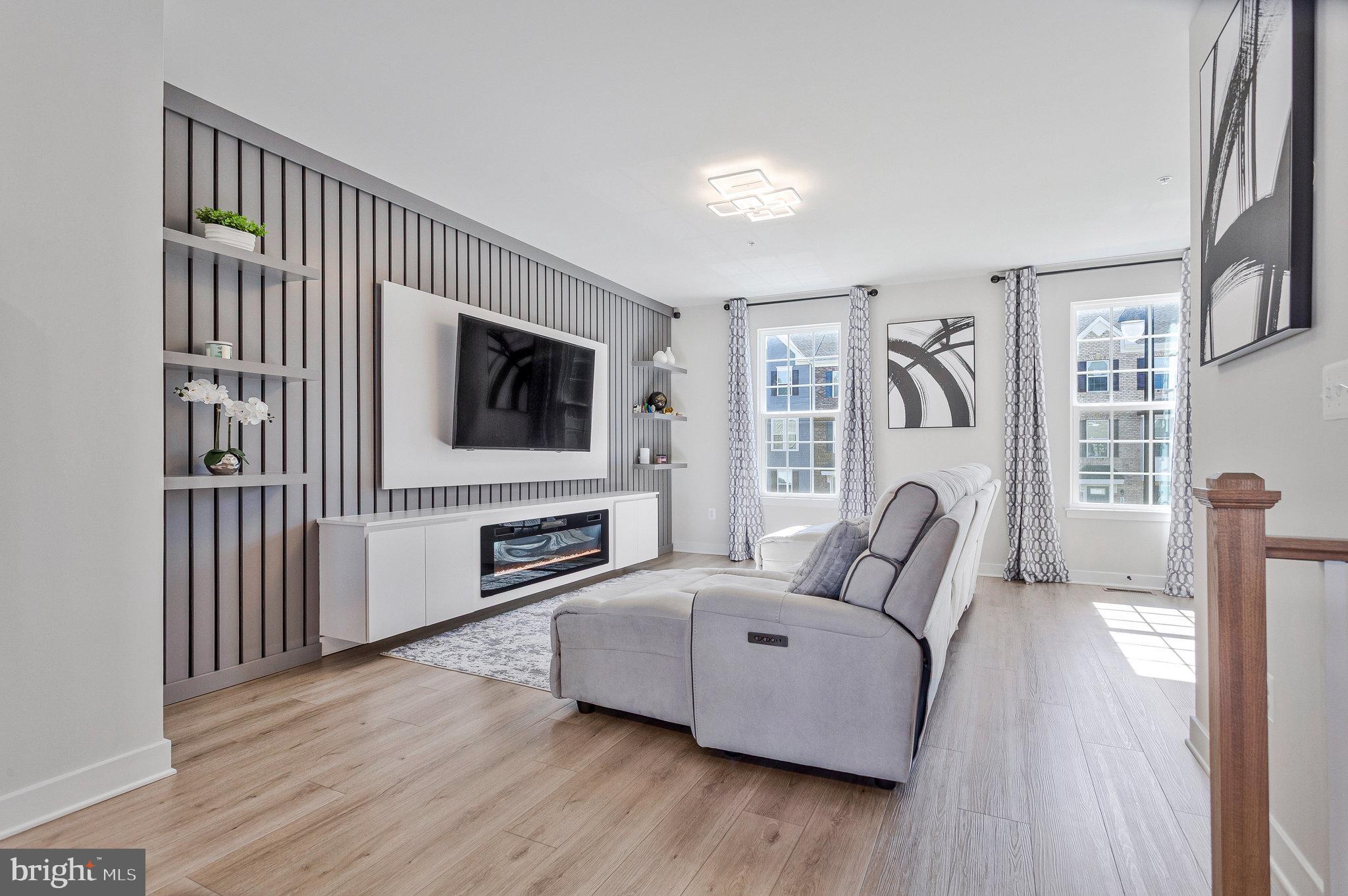 Real estate listing preview #3