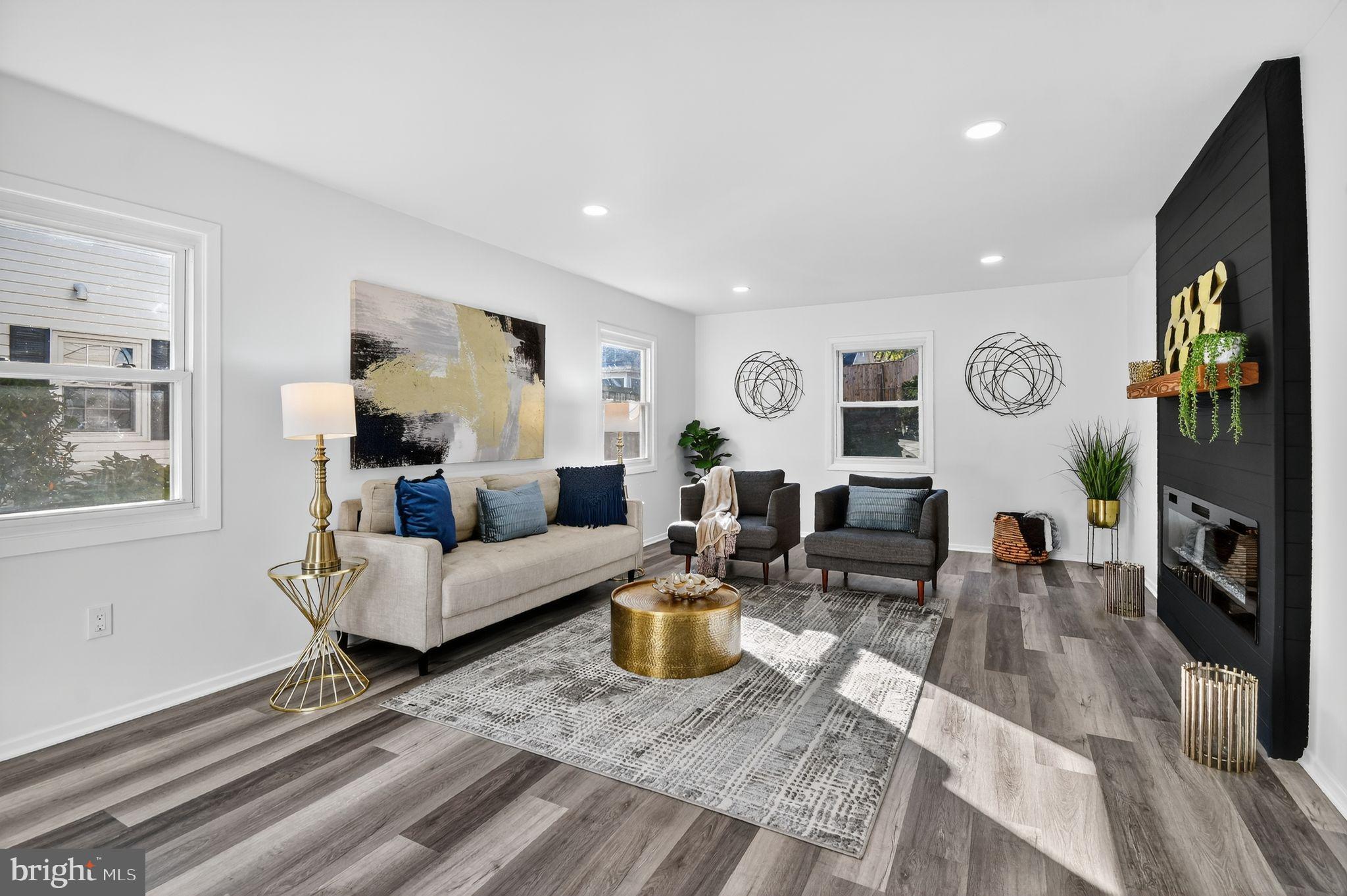 Real estate listing preview #2