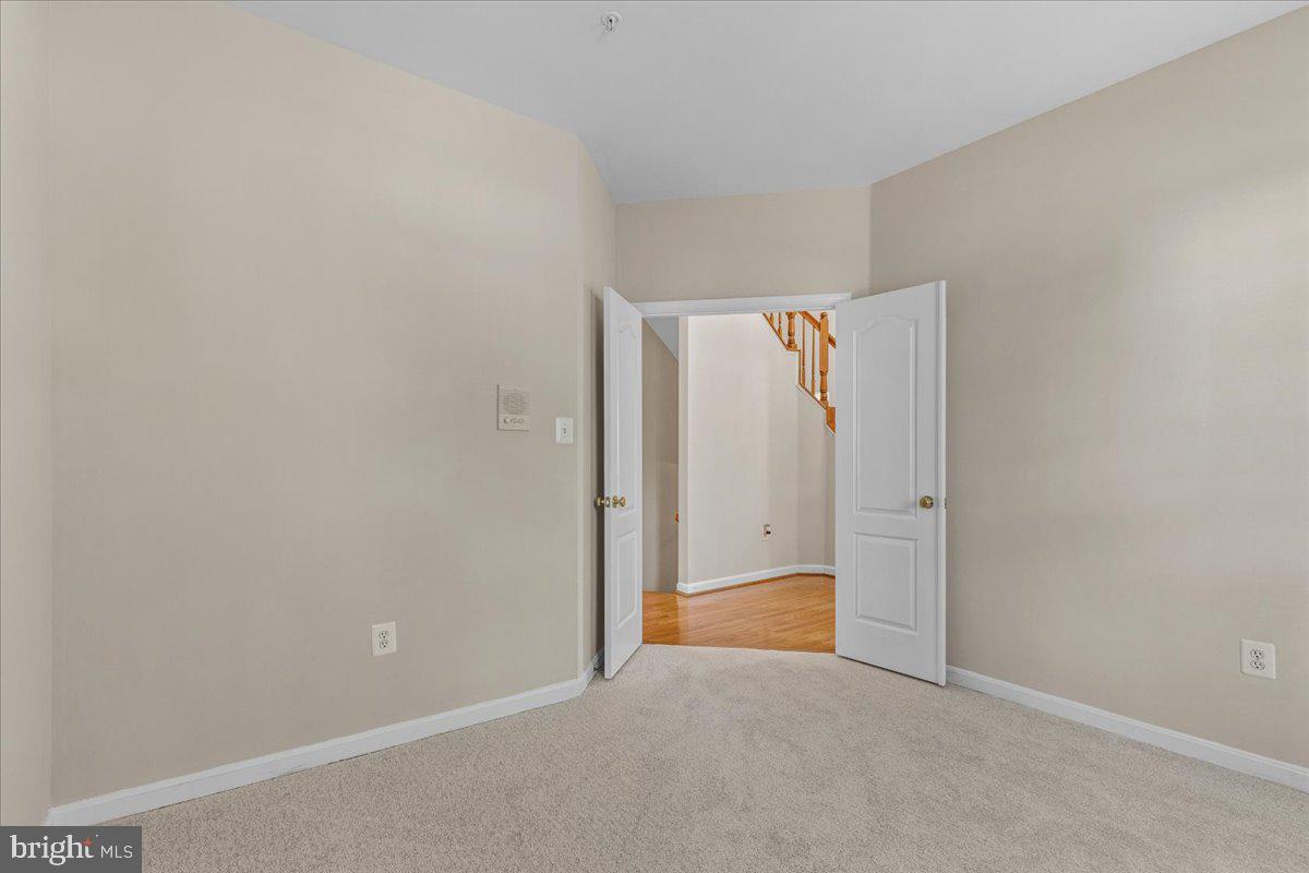 Real estate listing preview #24