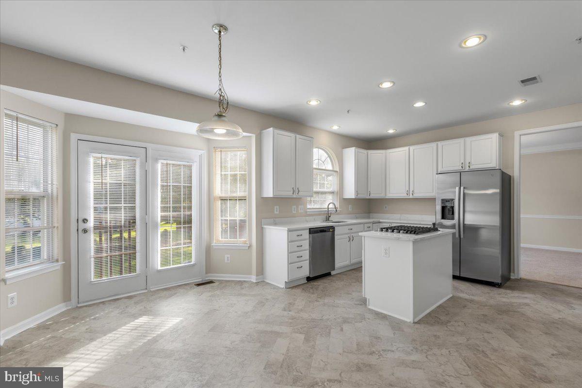 Real estate listing preview #17