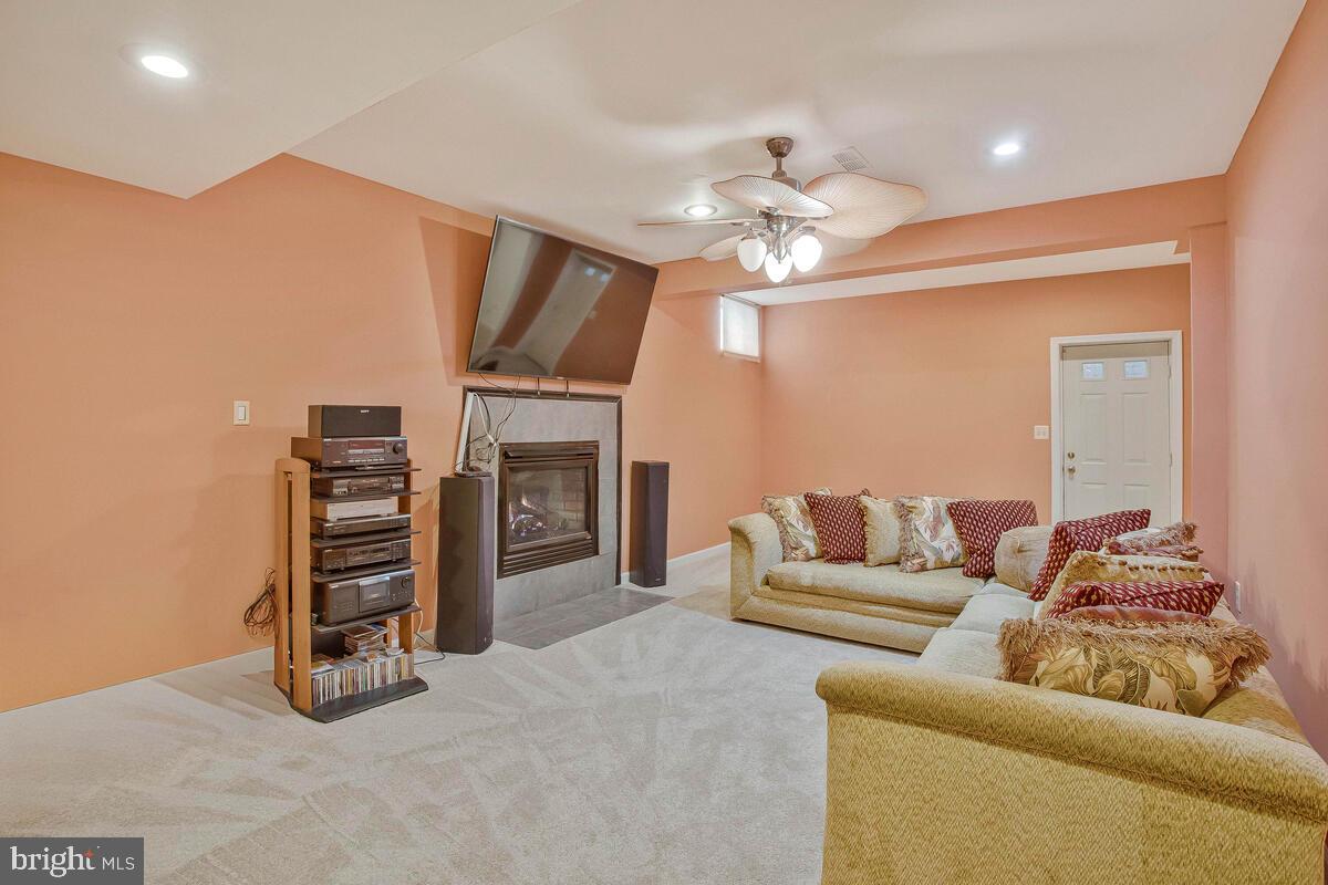 Real estate listing preview #30