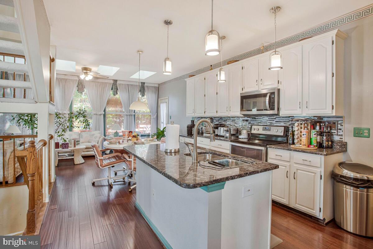 Real estate listing preview #15